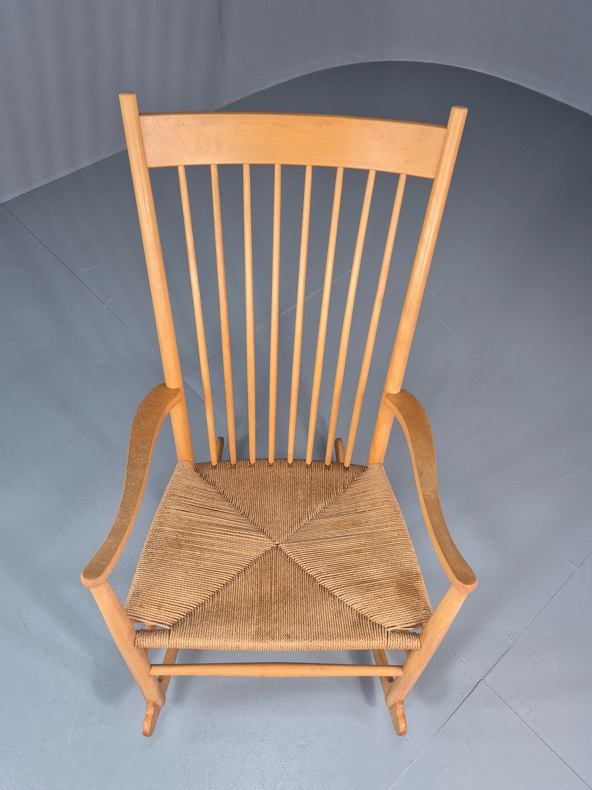 Vintage Wegner Rocking Chair J16 Model For Fredericia C1944 Mcm Retro 10991 photo Furniture