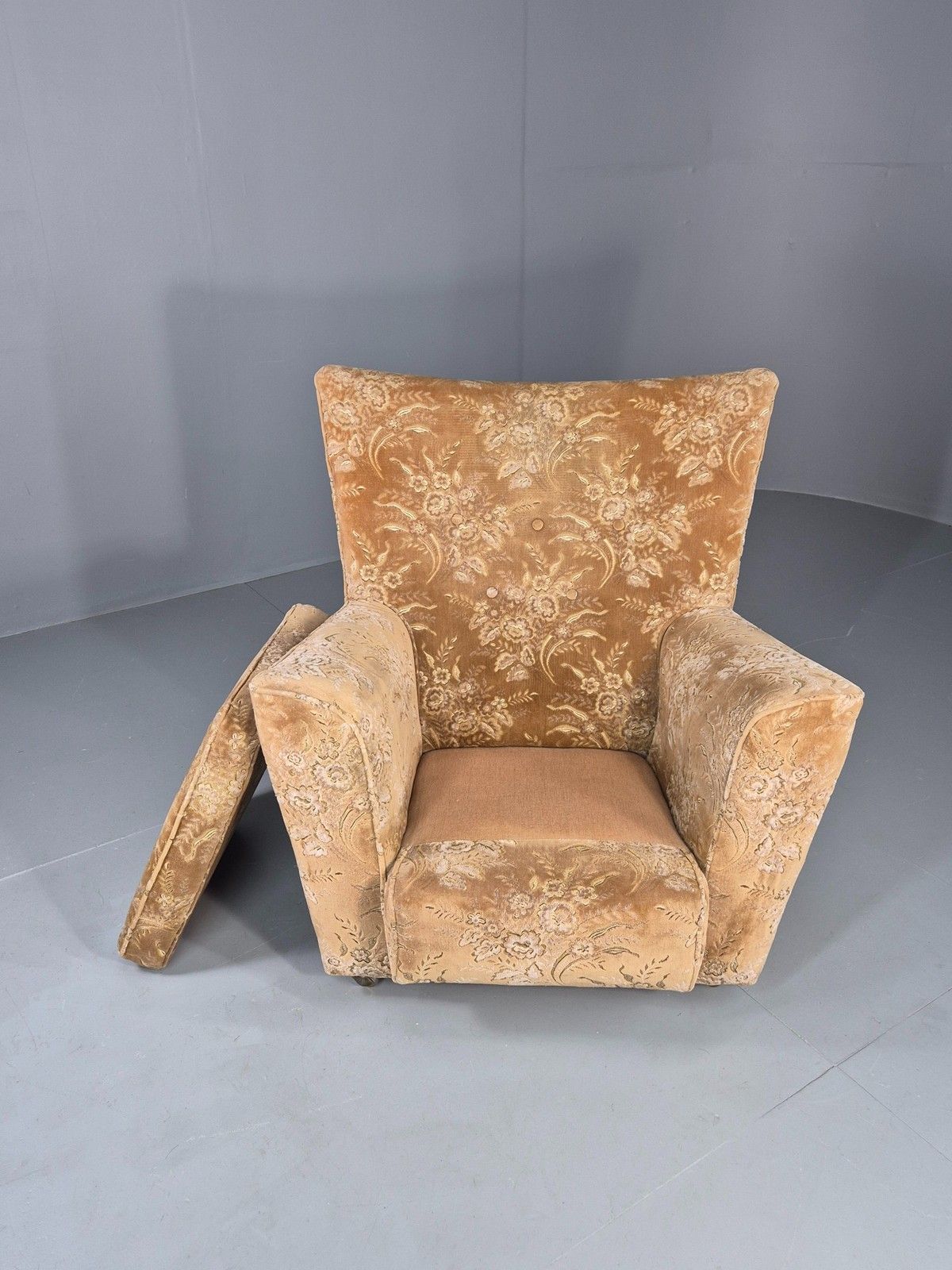 photo buy Vintage Lounge Chair 1960s Retro Minty Floral Wingback Eb11846