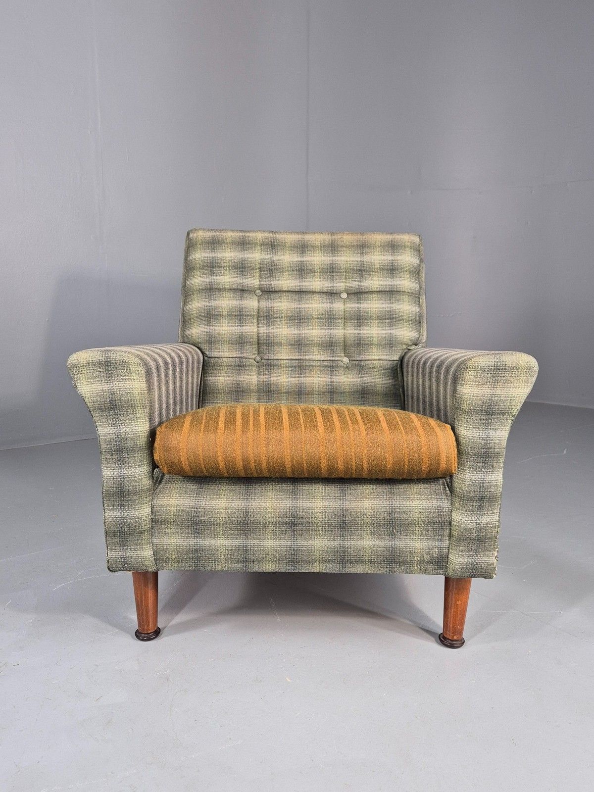 Vintage 1960s Retro Lounge Chair Green And Gold Upholstery Eb11829 photo buy