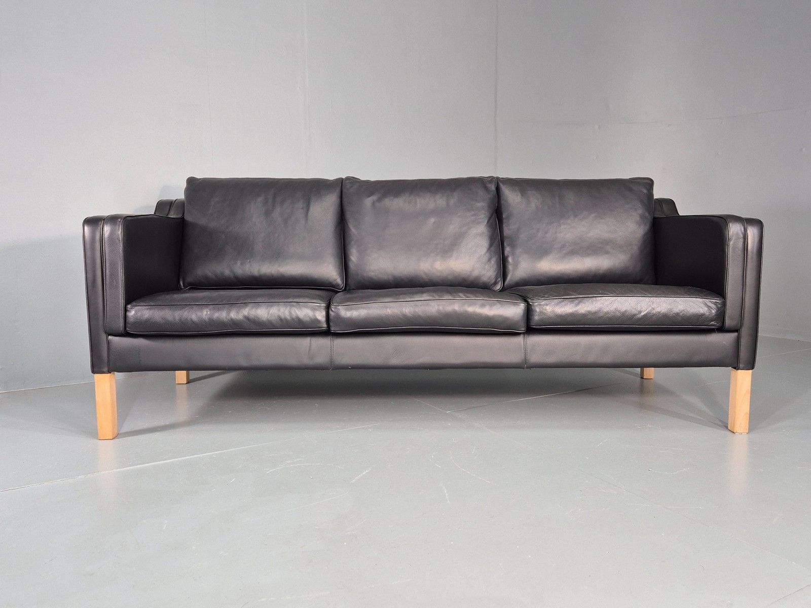 Vintage 3 Seater Sofa Danish Black Leather 1980s Retro Mid Century Style Eb11938 photo vintage
