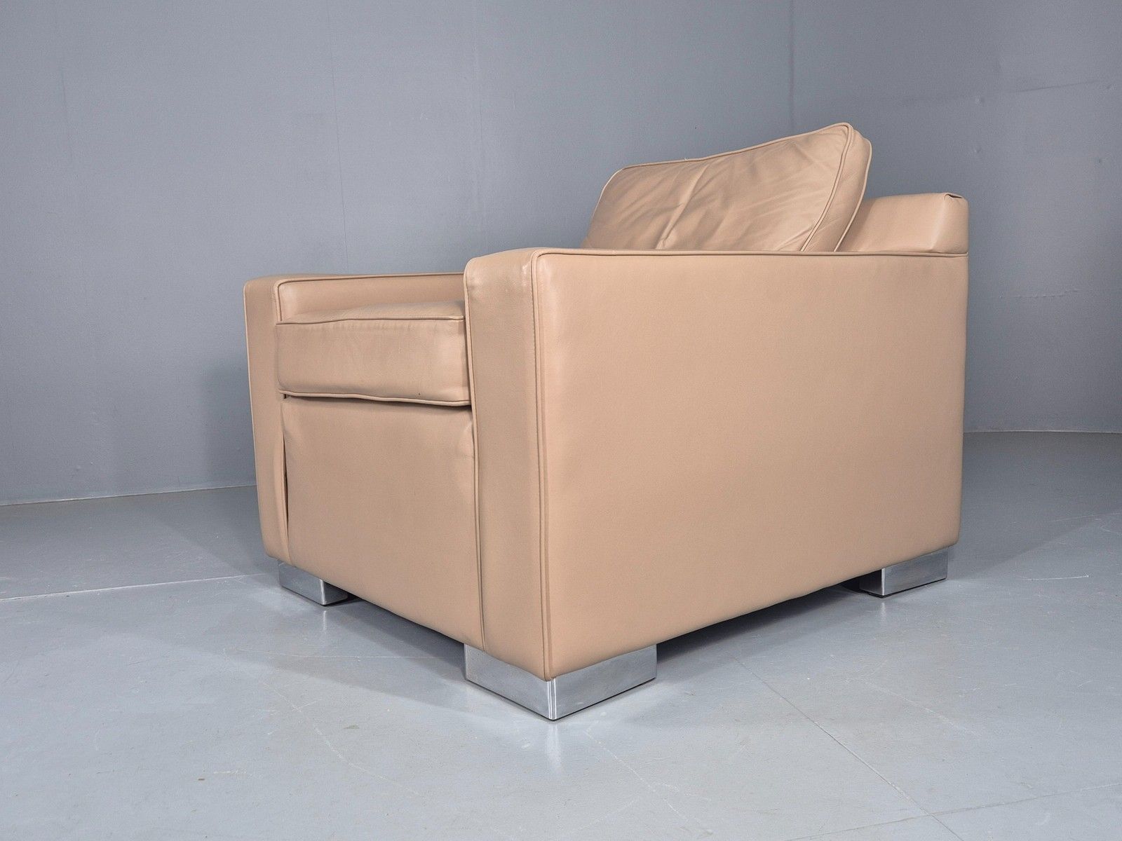 Vintage Leather Cube Chair Moores Interiors Bespoke Build Quality Eb11997 photo for sale