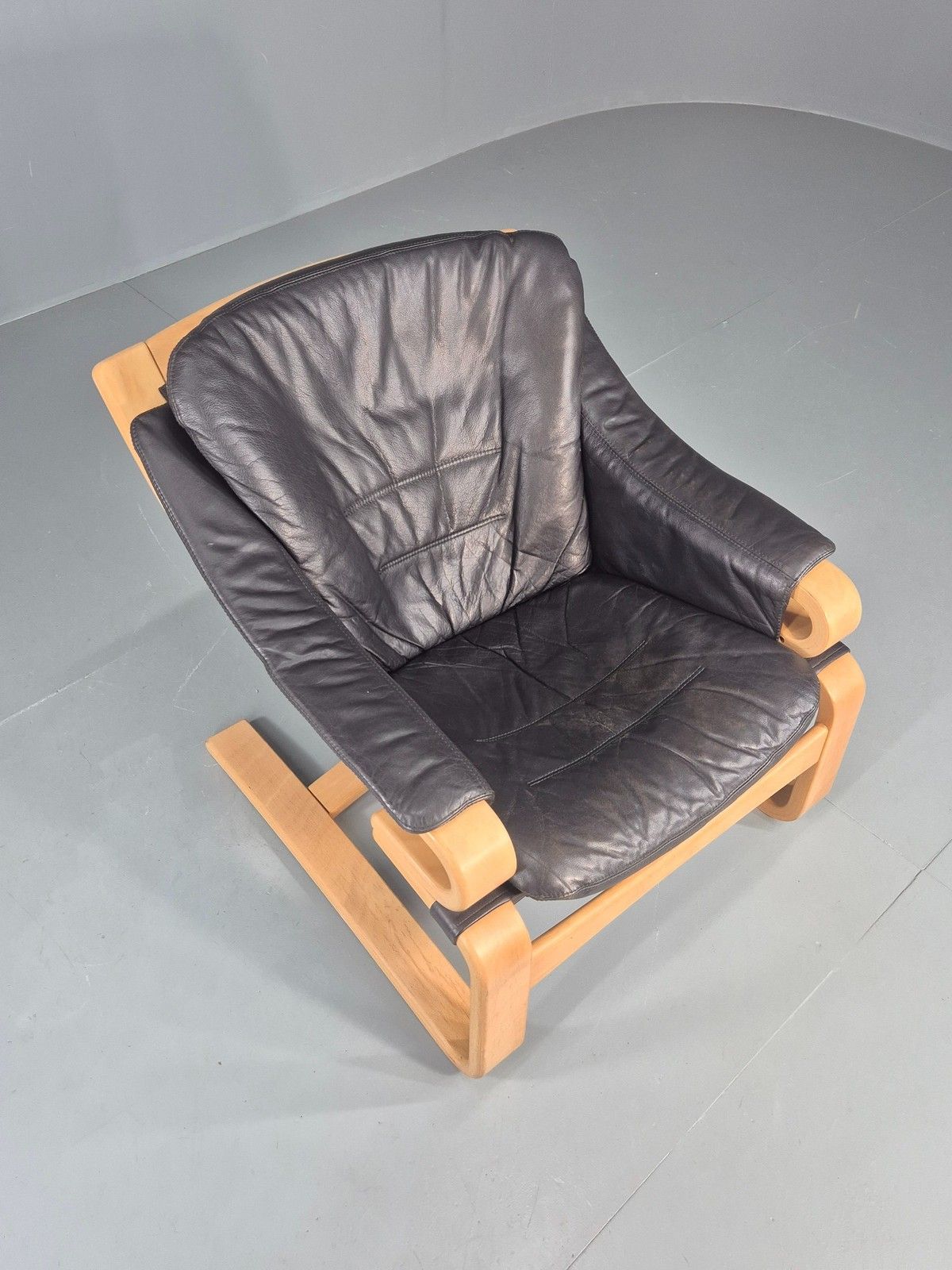 Furniture Vintage 1970s Lounge Chair Krokken By Fribytter Leather Bentwood Retro Eb11999 photo