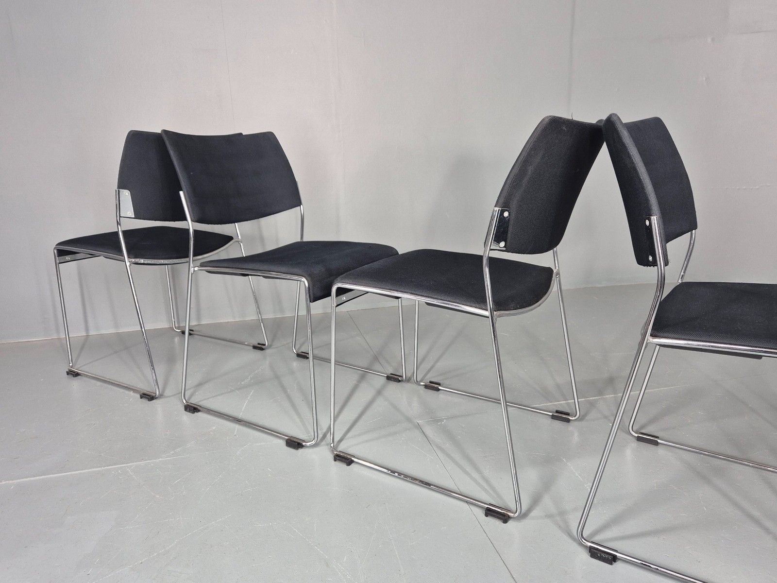 200.0 5 Vintage Stacking Chairs Chrome Rod And Black Cloth Brunner Brand Eb12003 photo