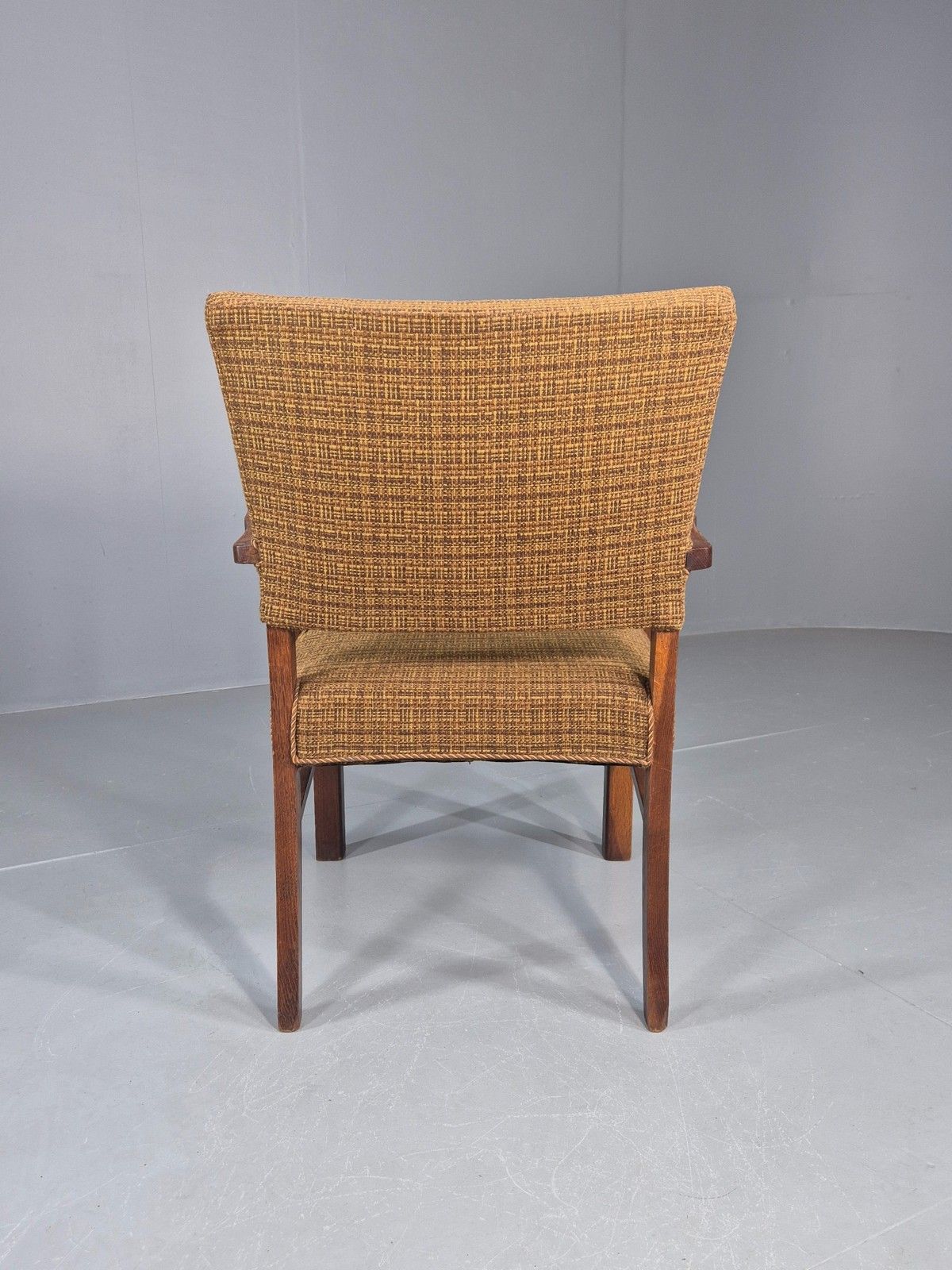 photo vinterior Vintage Elbow Chair 1950s Danish Oak Frame Green Wool Upholstery Eb12004
