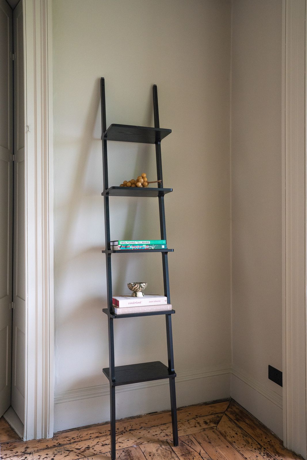 Swedese Libri Shelves By Michael Bihain In Black (Shelf System) photo Furniture