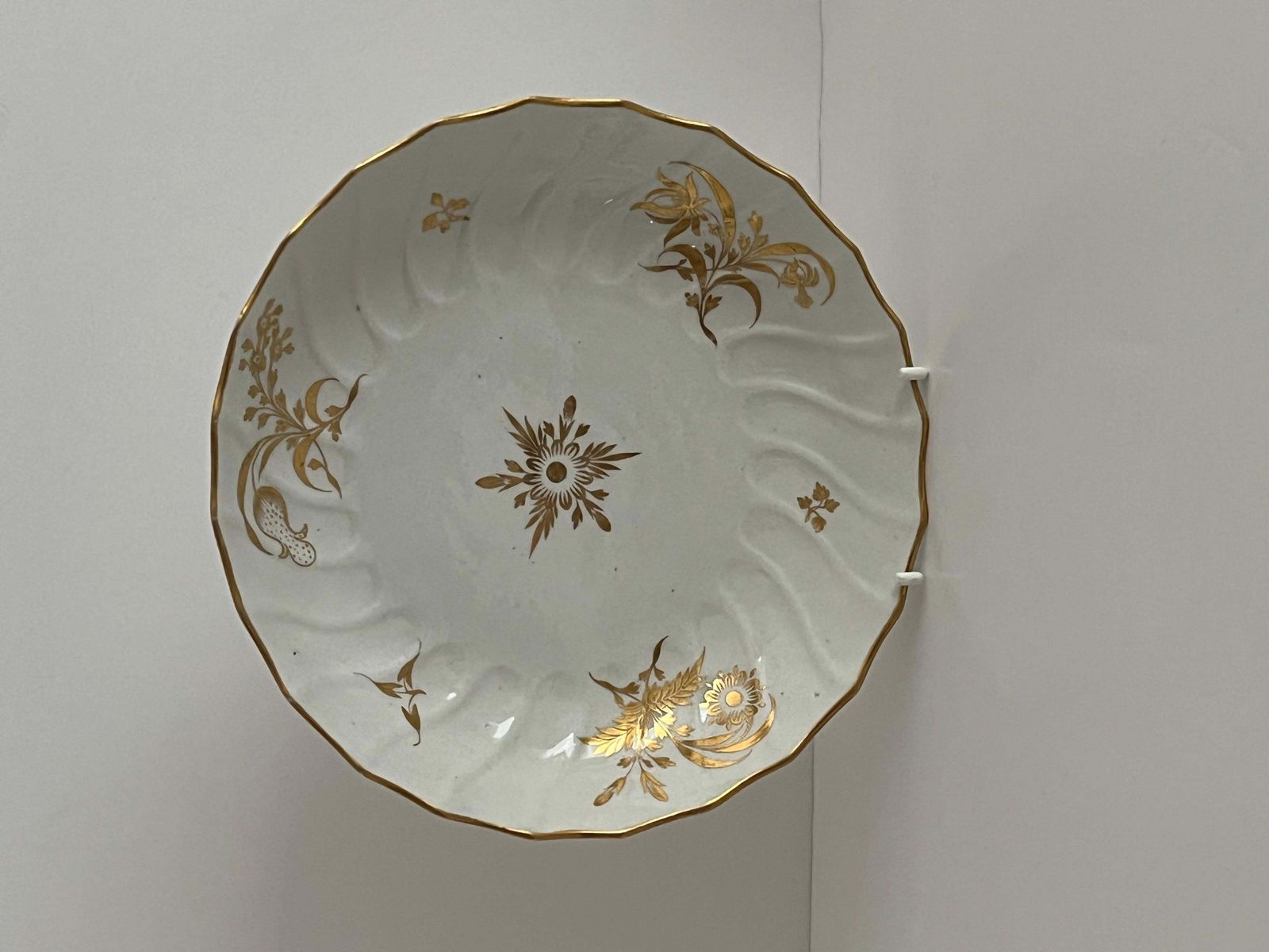Provenance Lord & Lady Flight Collection Gilded Dish Flight Worcester, ca. 1795 photo furniture