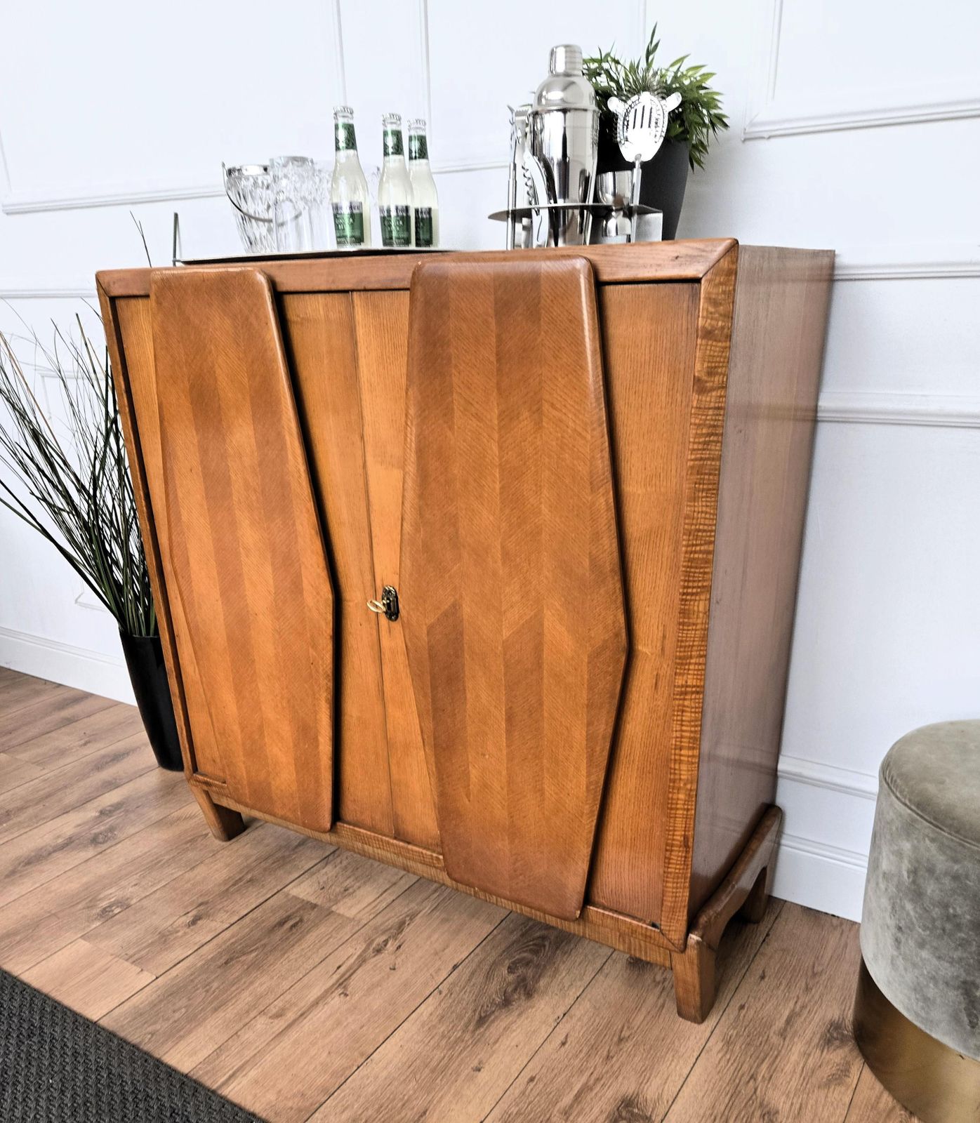 1950s Art Deco Mid Century Italian Walnut Mirror Mosaic Sideboard Bar Cabinet photo vinterior