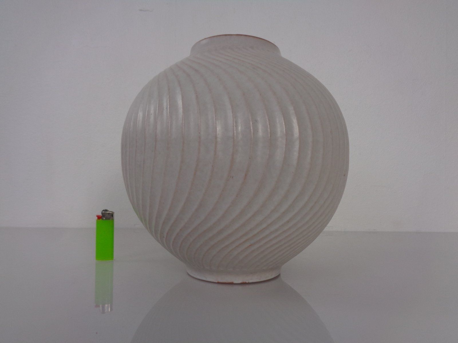 Large 18 25 Wave Ceramic Vase From Carstens Tönnieshof, Germany, 1960s photo furniture
