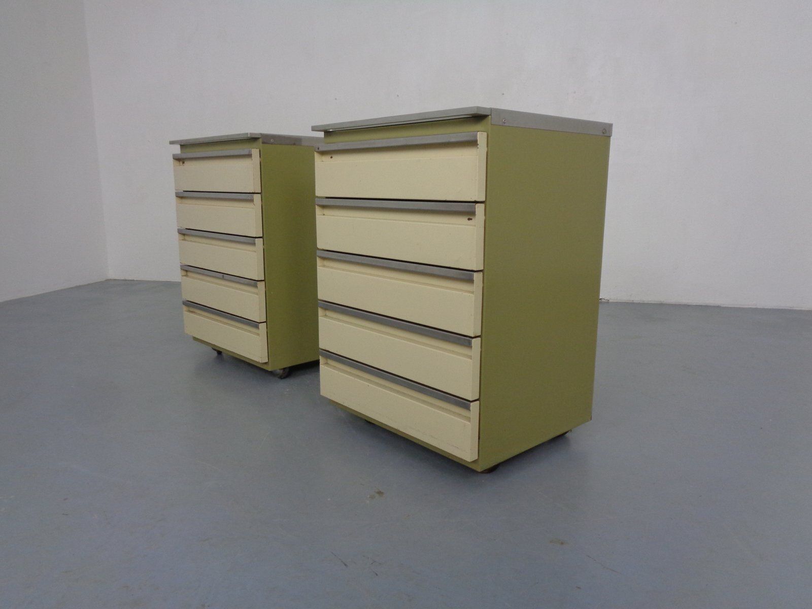 Steel Mobile Medical Cabinets With Drawers From Baisch, Germany, 1950s, Set Of 2 photo furniture