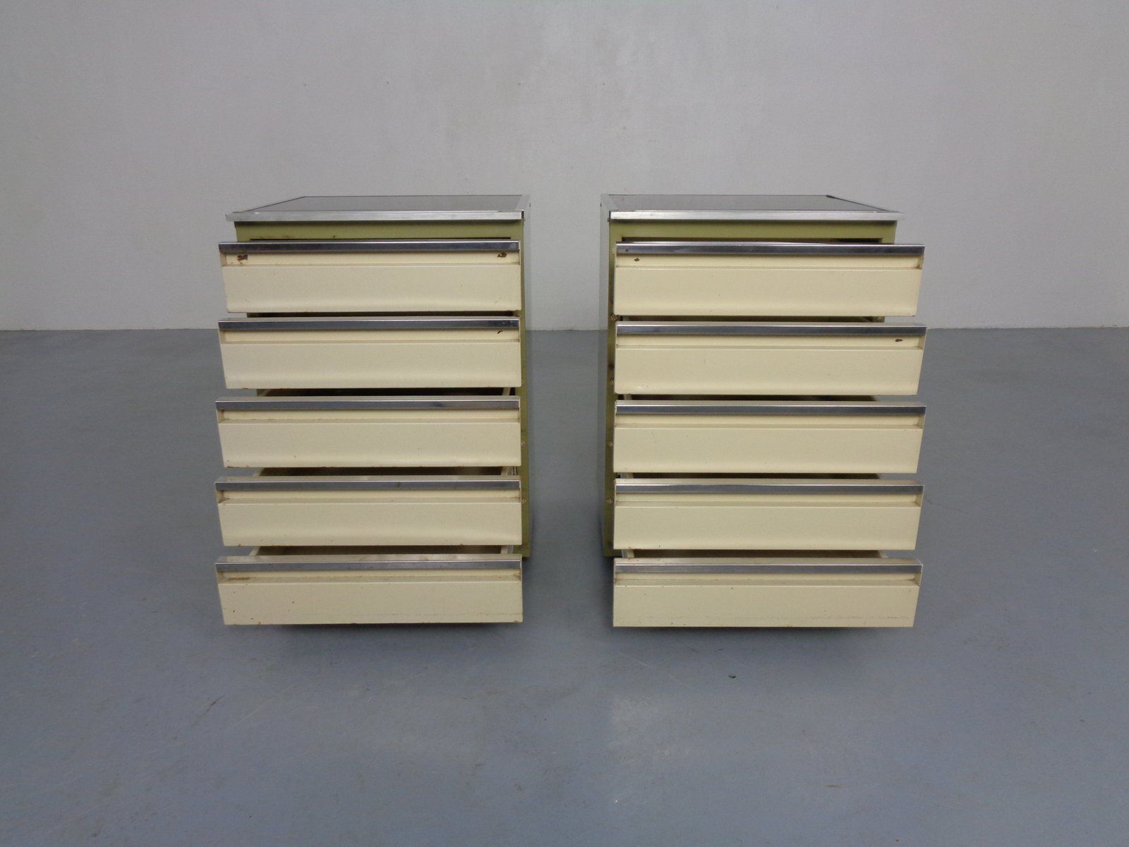 Steel Mobile Medical Cabinets With Drawers From Baisch, Germany, 1950s, Set Of 2 photo vintage