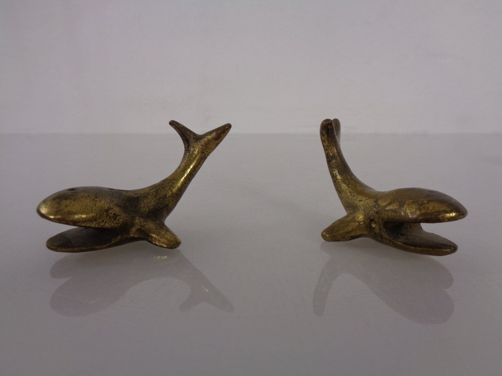 photo vinterior Whale Shaped Brass Paperweights Or Knife Rests In The Style Of Walter Bosse, Austria, 1950s, Set Of 4
