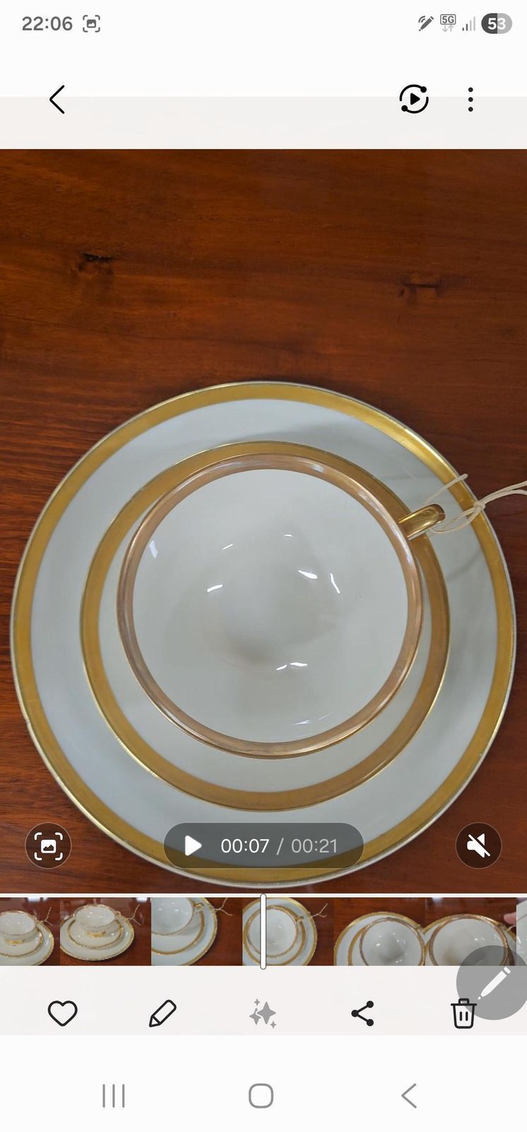 Elegant Hutschenreuther Selb Bavaria Porcelain Tea Cup Set, Mid 20th Century photo vintage