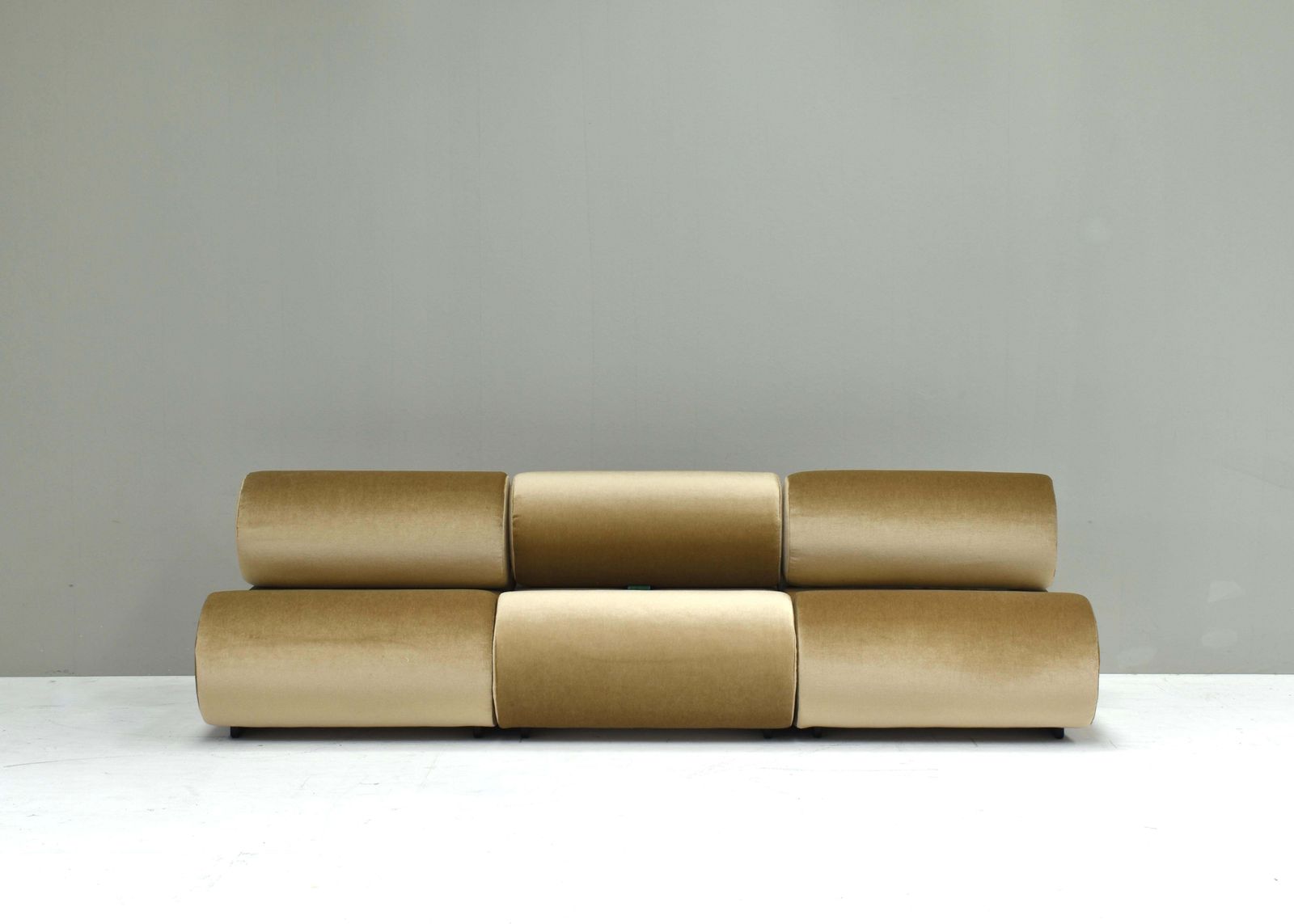Klaus Uredat ‘Corbi’ Sofa For Cor In New Mohair Upholstery, Germany – 1969 photo Furniture