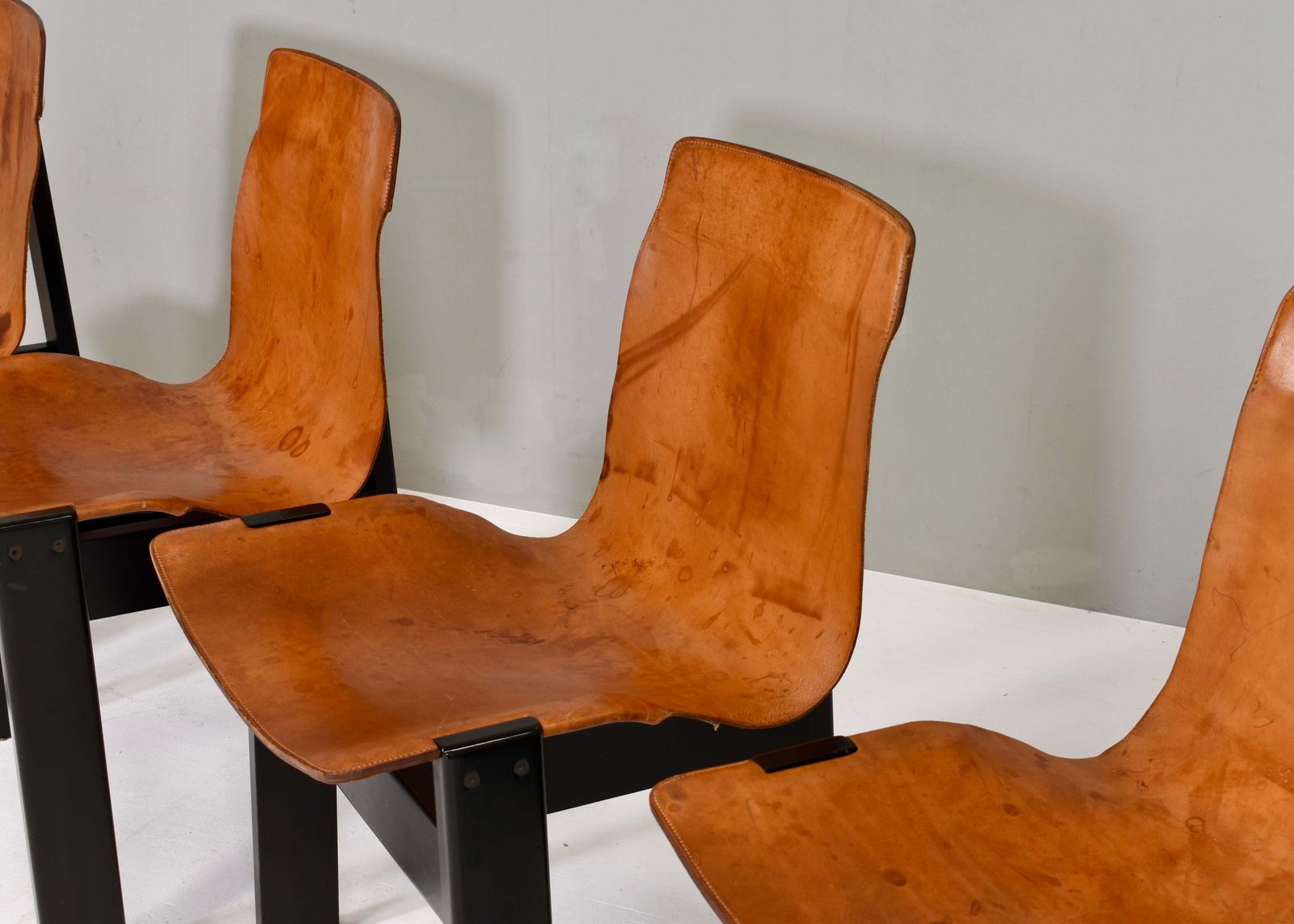 Set Of 4 Mangiarotti For Skipper ‘Tre 3’ Dining Chairs In Cognac Leather   1978 photo vintage