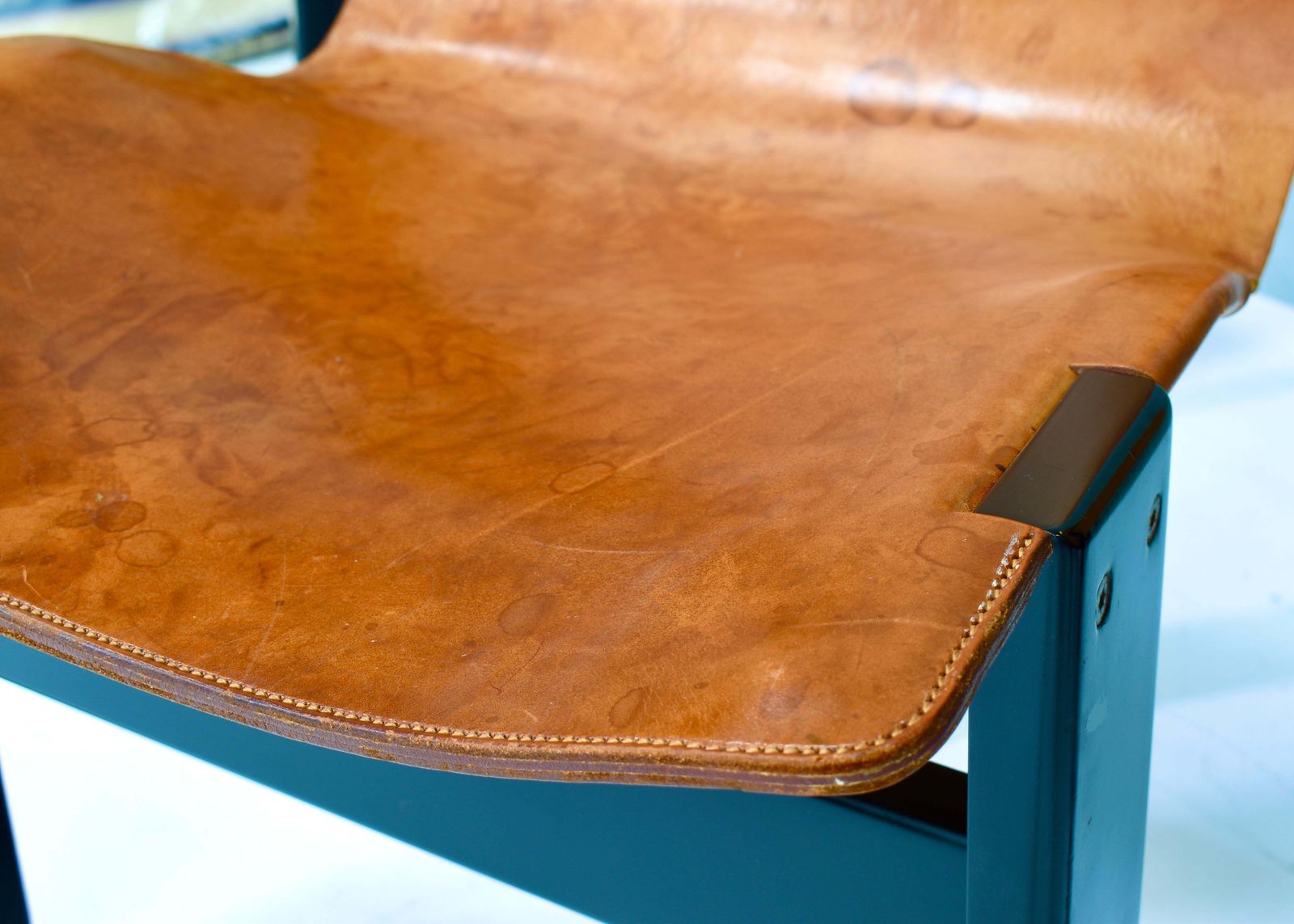 photo for sale Set Of 4 Mangiarotti For Skipper ‘Tre 3’ Dining Chairs In Cognac Leather   1978
