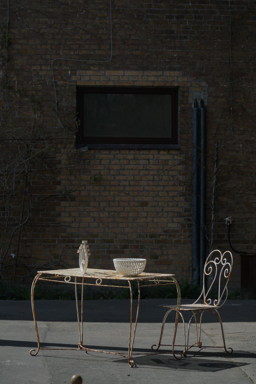 French Wrought Iron Garden Set With Table & Five Chairs, Mid 20th Century, 1950s photo vinterior