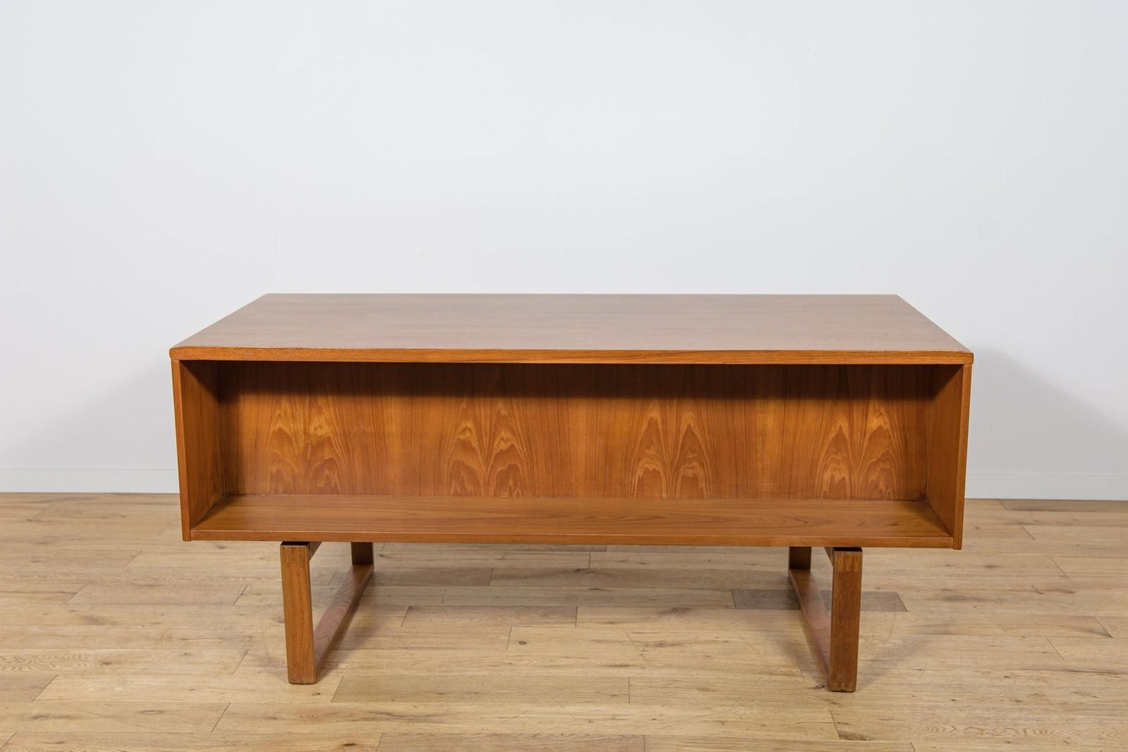 Mid Century Teak Freestanding Desk By Torben Valeur & Henning Jensen For Dyrlund, Denmark, 1960s photo buy