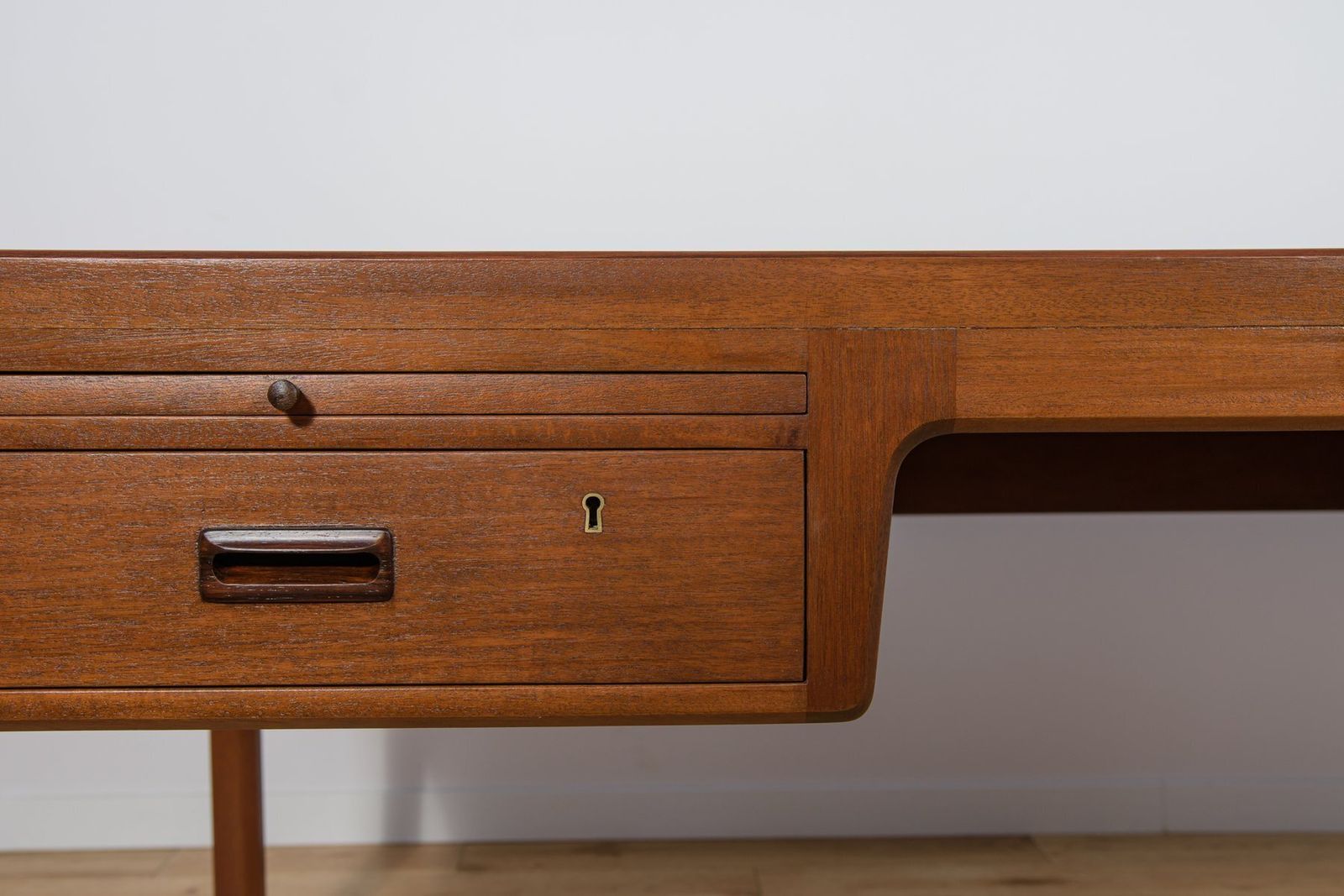 photo buy Mid Century Teak Desk By Ejner Larsen & Aksel Bender Madsen For Willy Beck, Denmark, 1950s