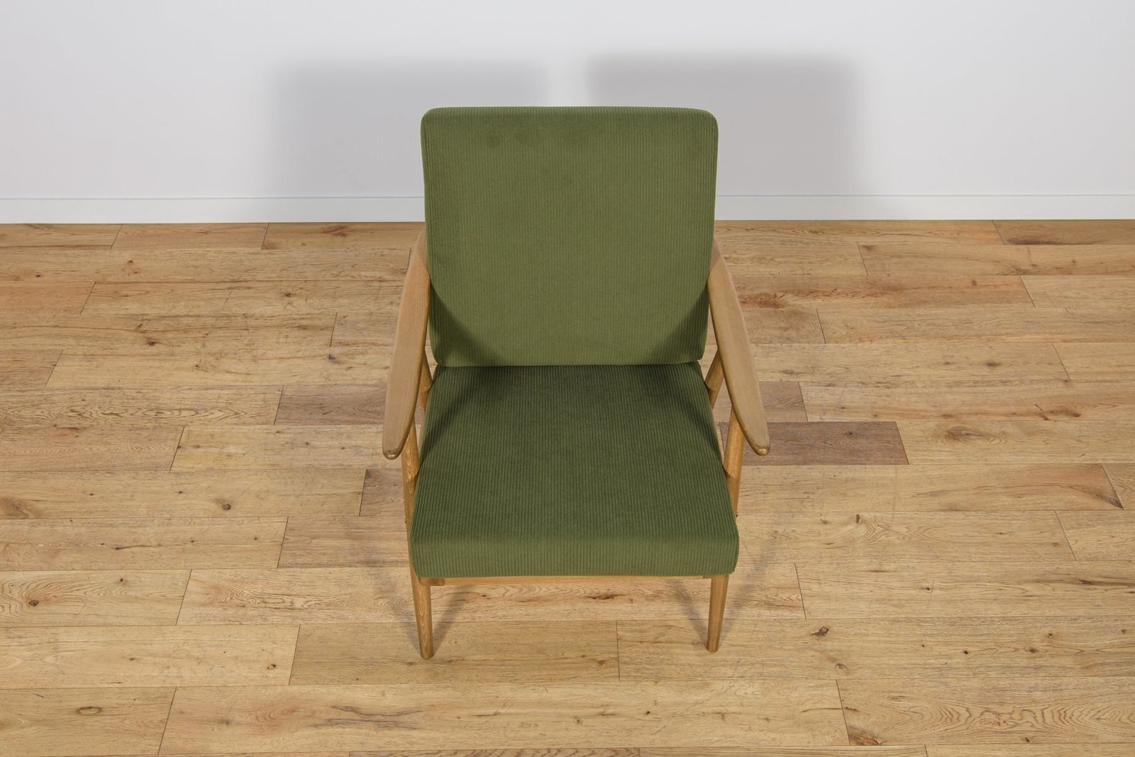 photo for sale Mid Century Modern Armchairs From Ton, Czechoslovakia, 1960s, Set Of 2