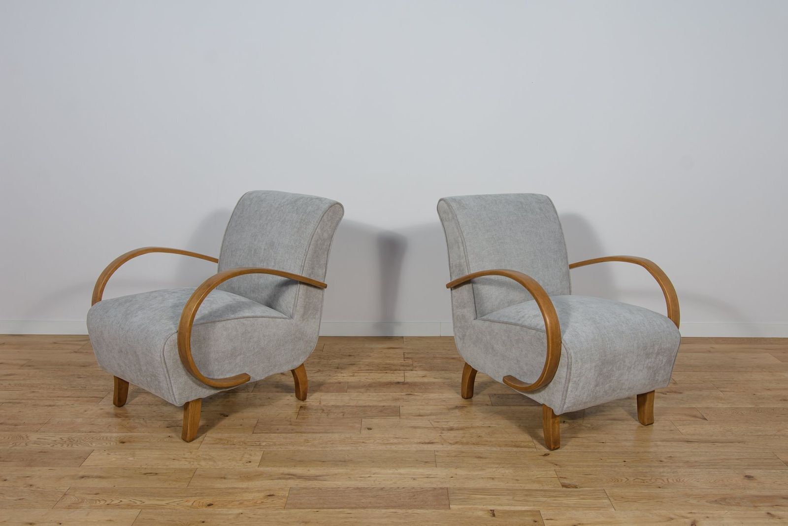 Model 410 Armchairs By Jindřich Halabala For Up Závody, 1930s, Set Of 2 photo Furniture
