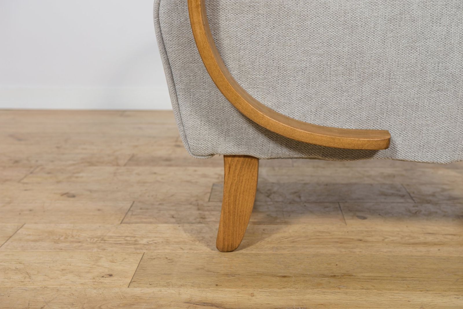 photo buy Model 410 Armchair By Jindřich Halabala For Up Závody, 1930s