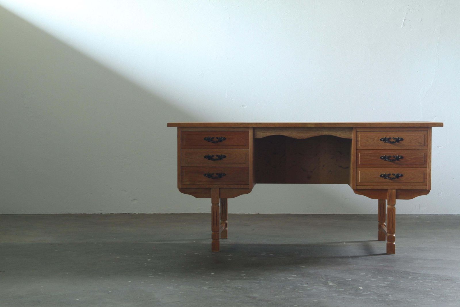 photo buy Vintage Mid Century Brutalist Danmark Oak Desk, Style Of Henning Kjærnulf