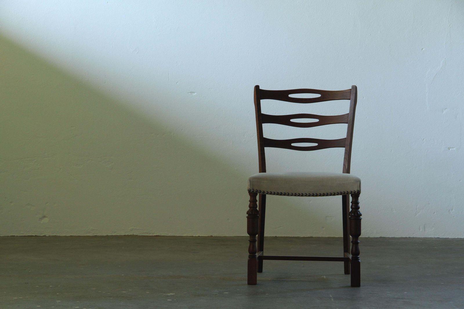 Set Of Six Brutalist Dark Oak Chairs In Light Upholstery, Denmark 1960s photo 2040.0