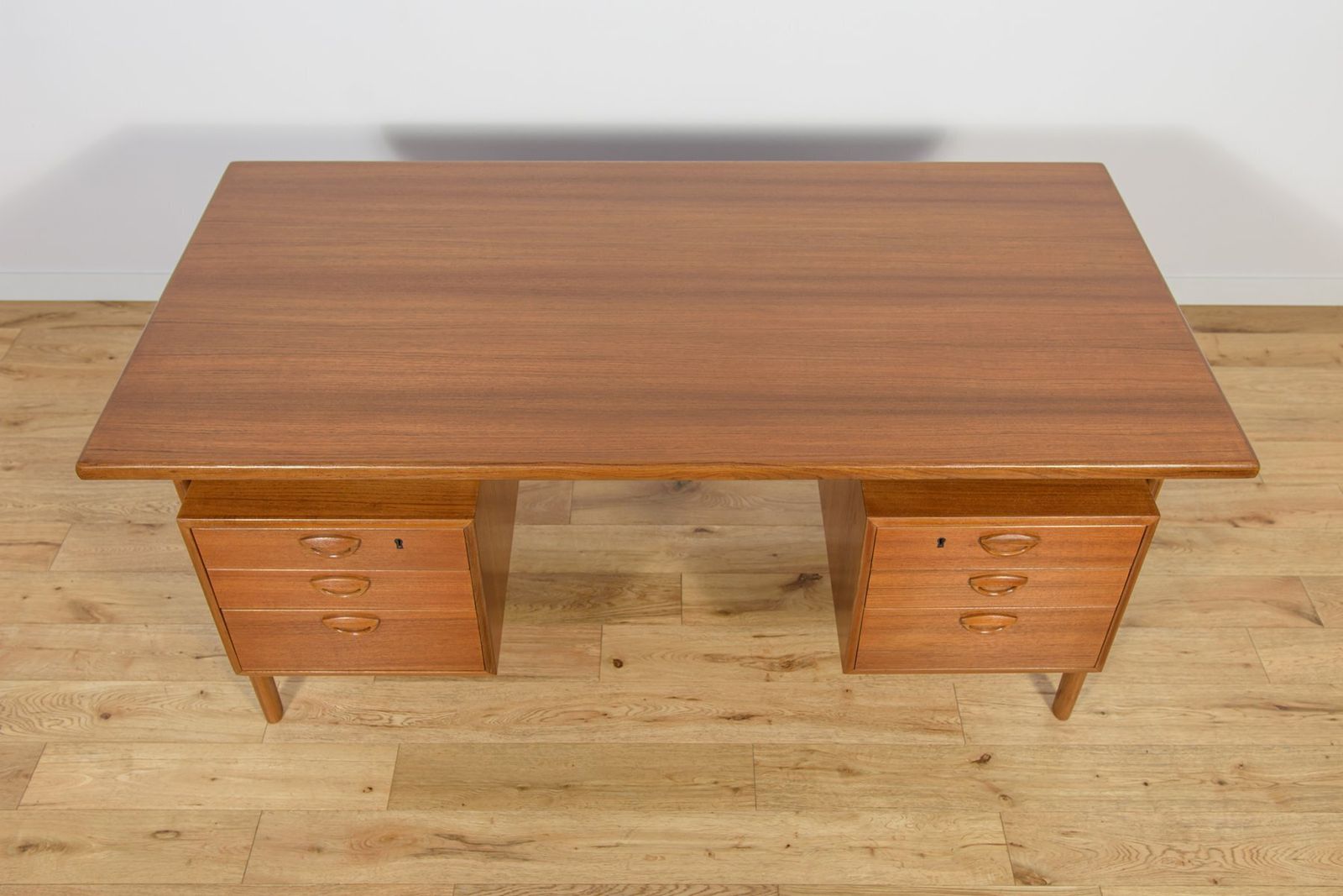 Mid Century Modern Freestanding Teak Desk By Kai Kristiansen For Feldballes Møbelfabrik, 1960s photo Furniture