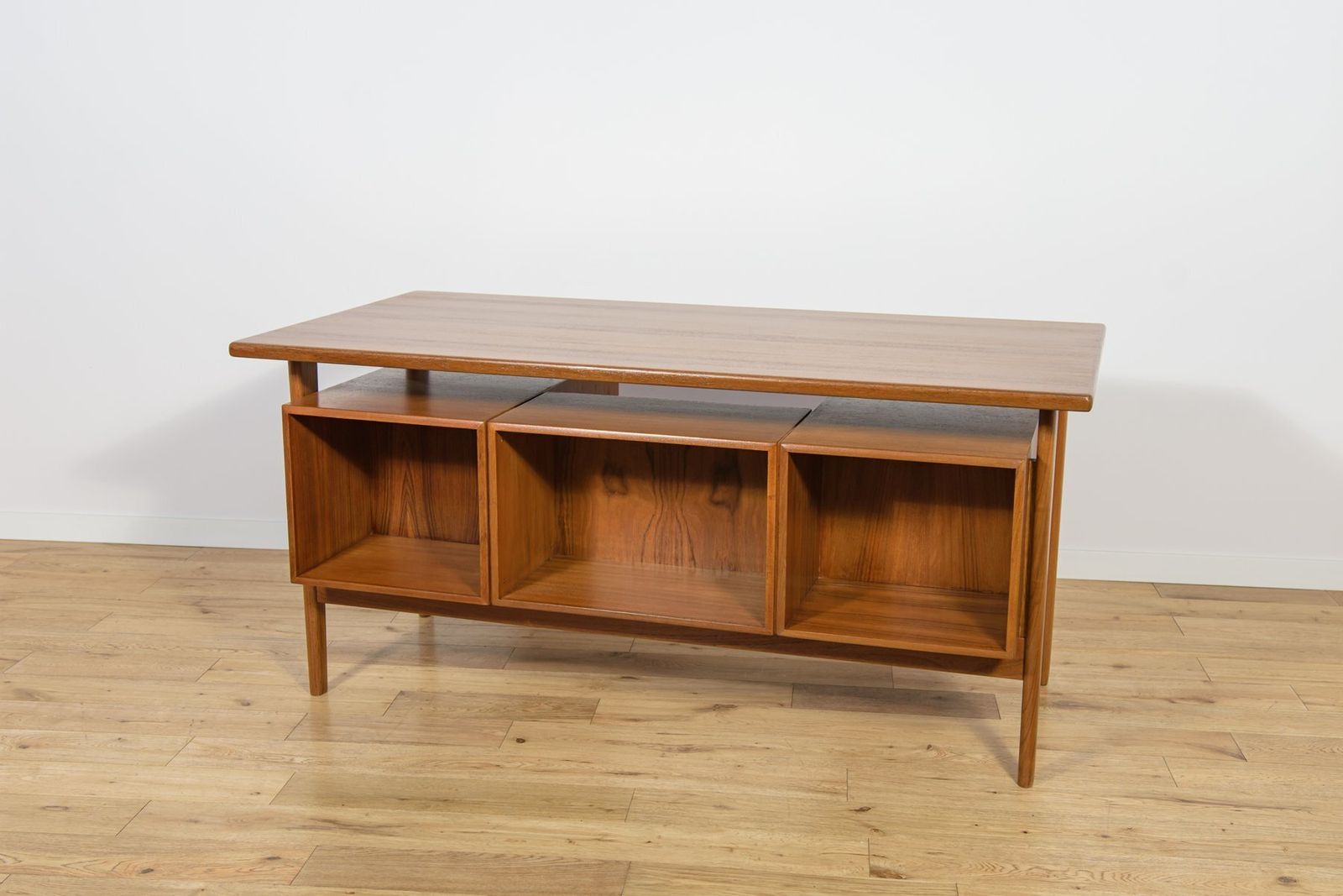 Mid Century Modern Freestanding Teak Desk By Kai Kristiansen For Feldballes Møbelfabrik, 1960s photo vinterior
