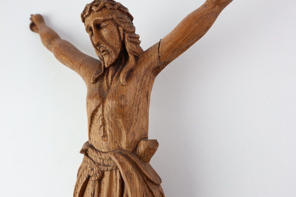 Late 19th Century Sculpted Oak Crucifix, Italy, 1800s photo 1046.0