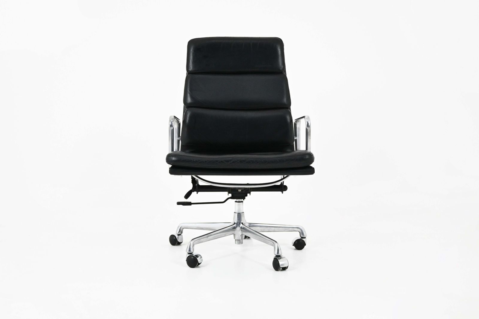 Ea 216 Soft Pad Desk Chair By Charles & Ray Eames For Icf, 1970s photo Furniture