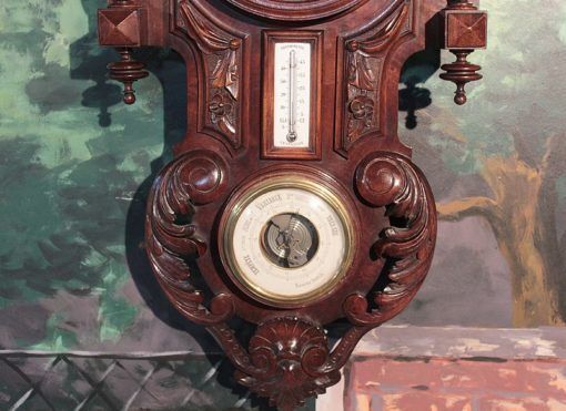 Walnut Wall Clock 20th photo vinterior