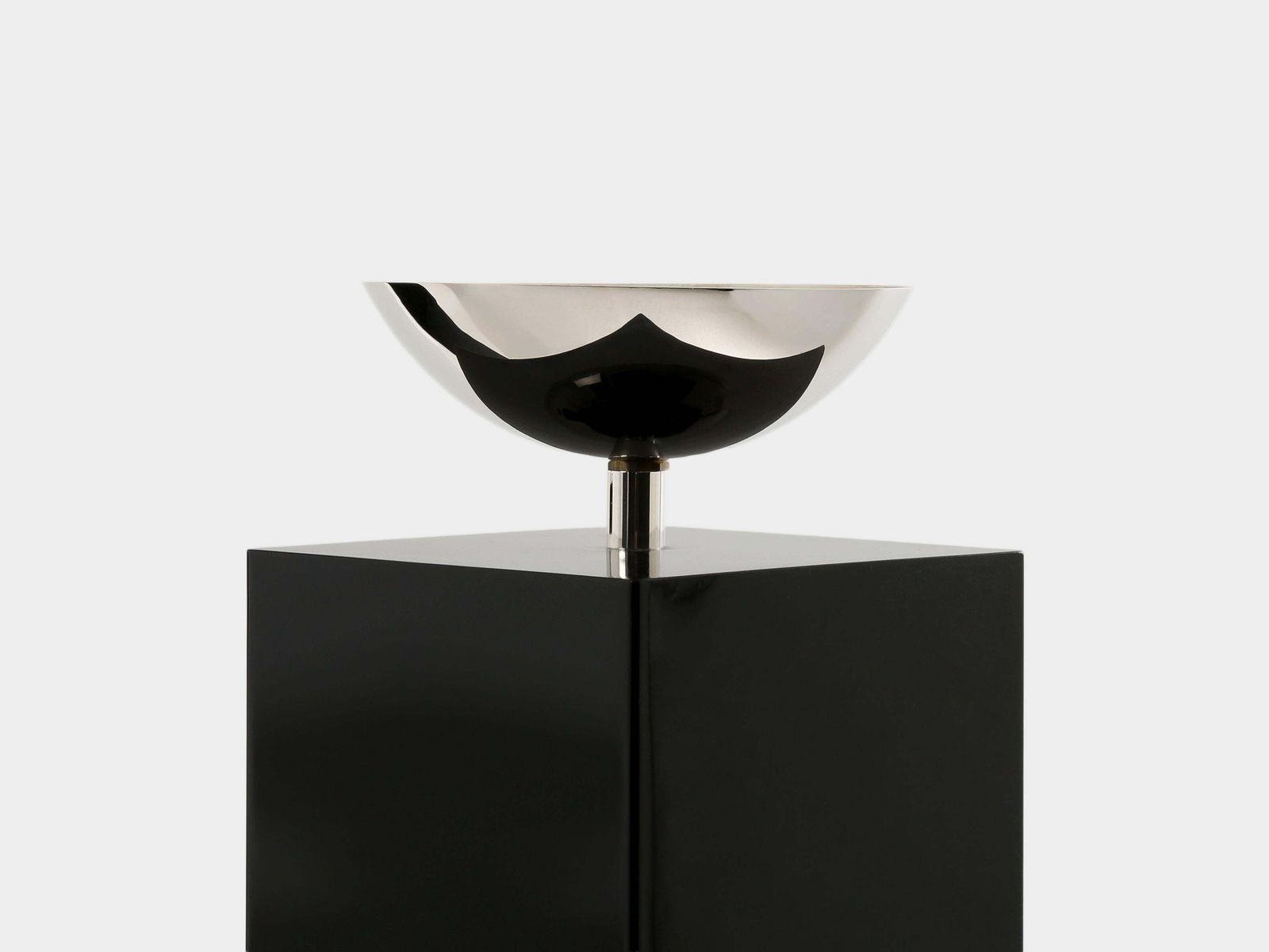 photo furniture Michel Boyer Pair Of Black Lacquered And Nickeled Metal Floor Lamps 1979