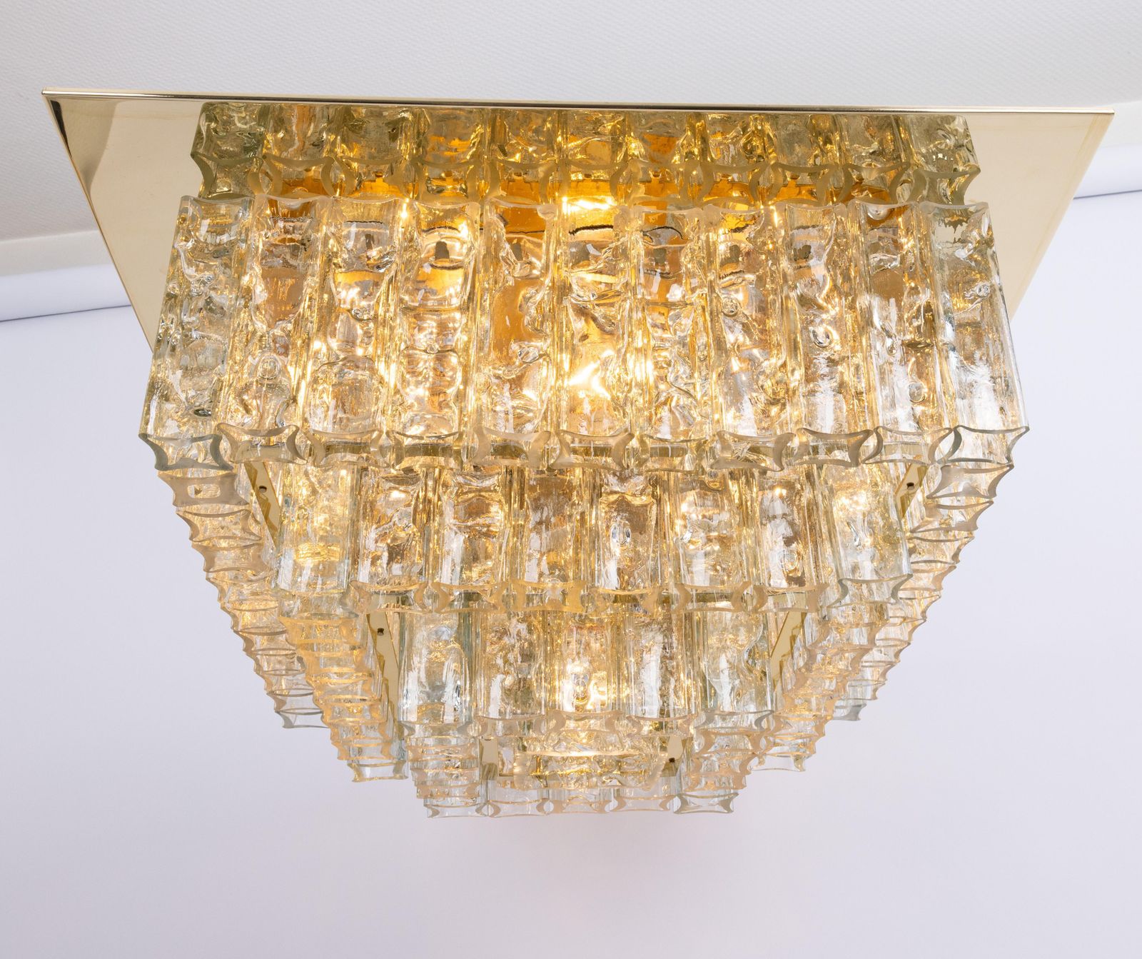 Verlichting Grote Murano glazen plafondlamp met messing, Doria, Duitsland, ca. jaren 1960 photo
