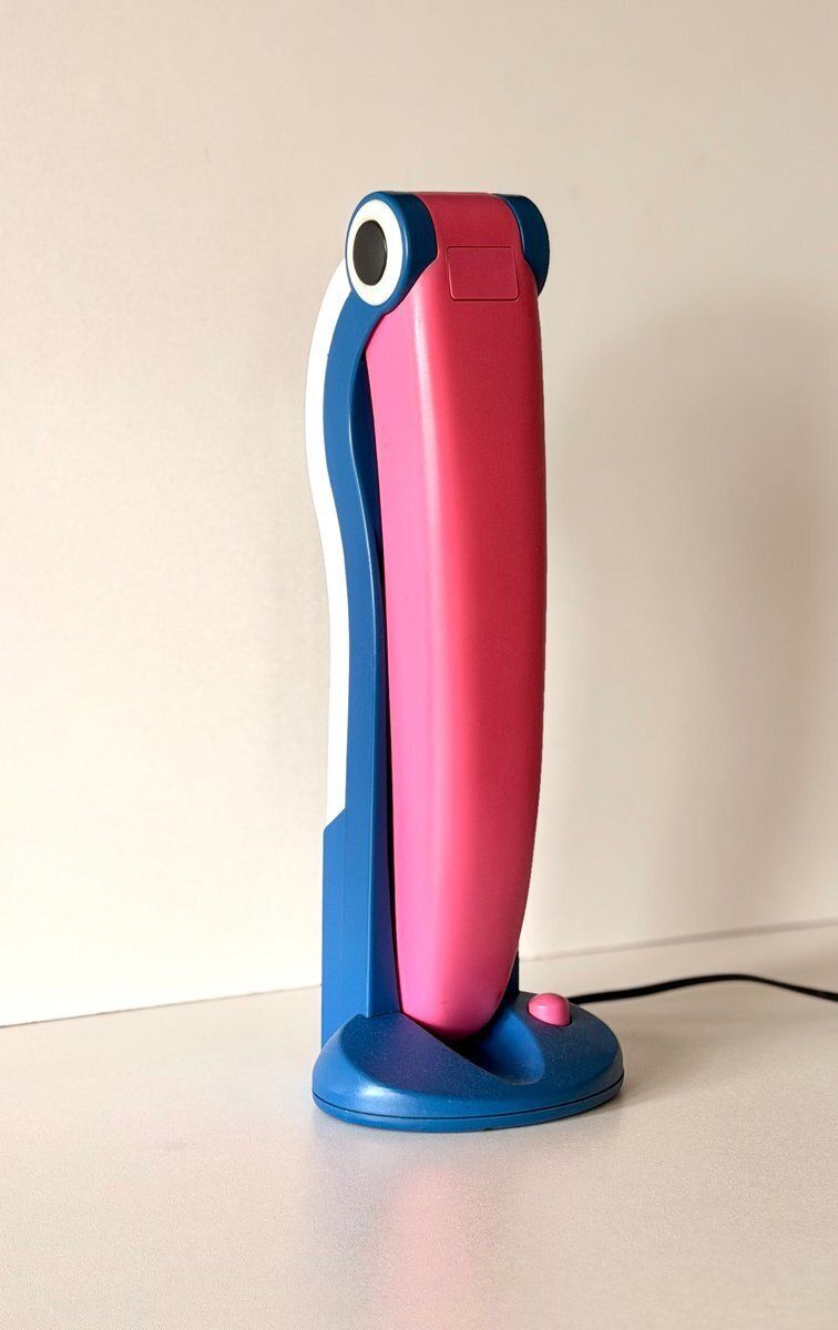 photo furniture Toucan Lamp van H.T. Huang, jaren 1990