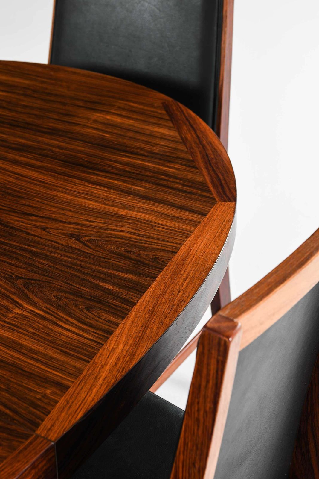 photo furniture Set Of 8 Danish Dining Chairs In Rosewood And Leather, 1960s