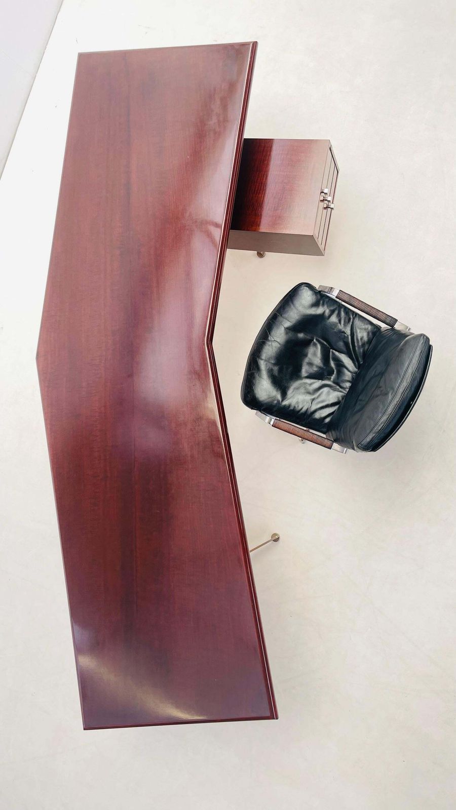 Rare Version Of The 'T96' Boomerang Desk By Osvaldo Borsani photo for sale