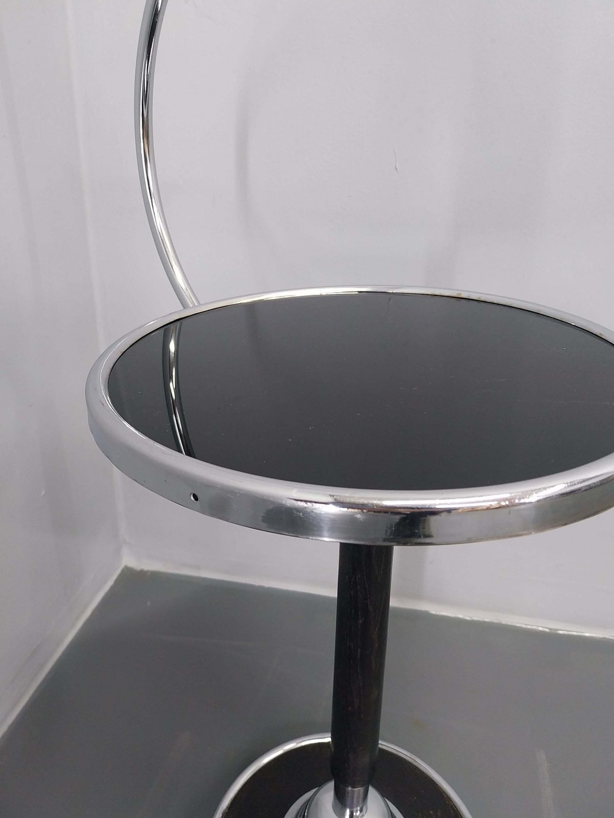 photo furniture Table d'appoint fonctionnaliste, années 1930, Tchécoslovaquie