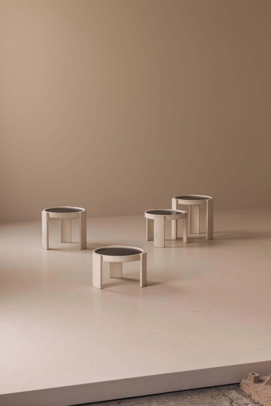 photo buy Model 780 bijzettafels van Gianfranco Frattini voor Cassina, Italië, ca. jaren 1960