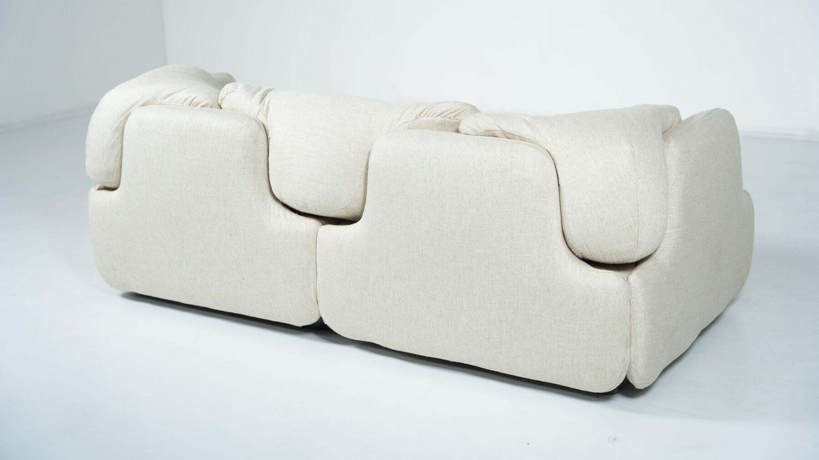 photo furniture Confidential Sofa By Alberto Rosselli For Saporiti, Italy, 1970s