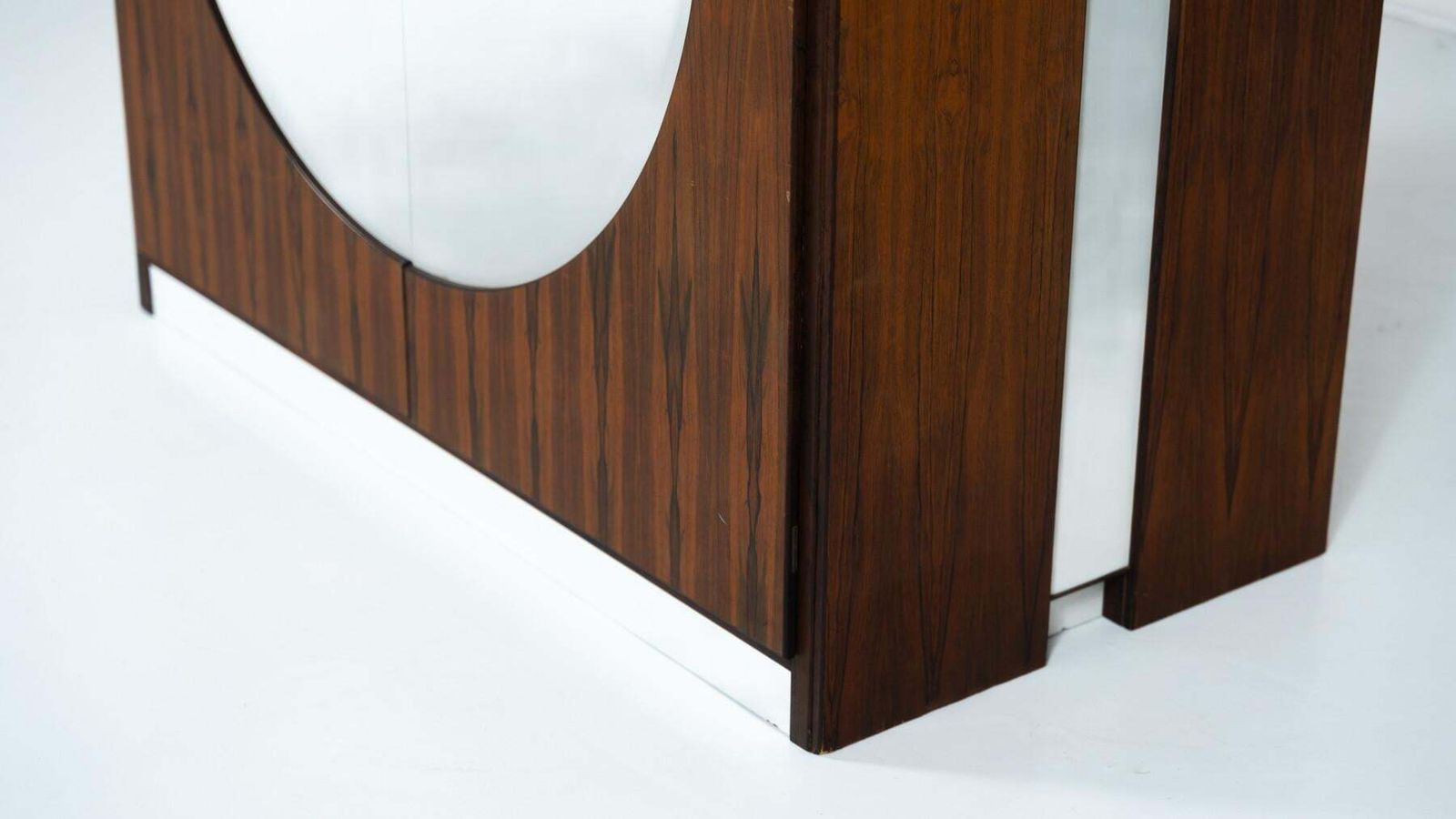 Mid Century Modern Wardrobe, Italy, 1970s photo for sale
