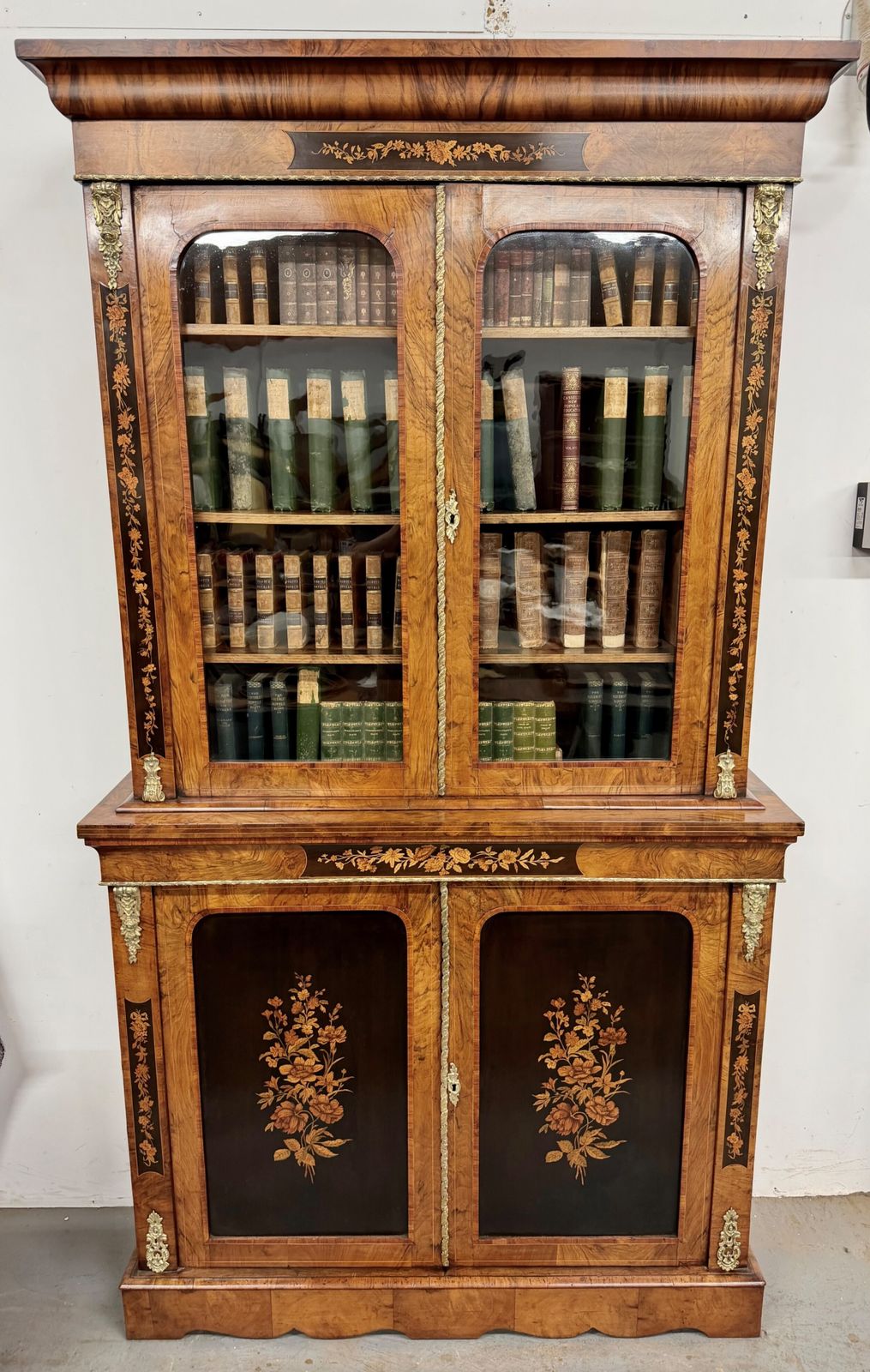 Superb Victorian Walnut & Marquetry Inlaid Bookcase