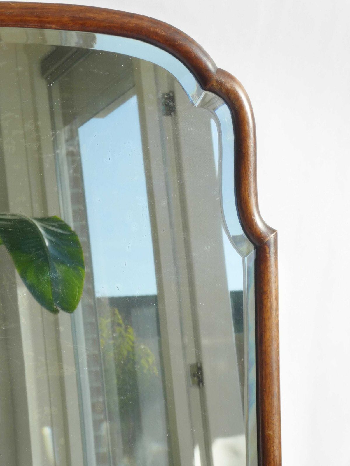 Large Dutch Scalloped Antique Mirror, Wooden Farmhouse Decor Wall Hanging, Beveled Solid Wood Wall Mirror photo Home Decor