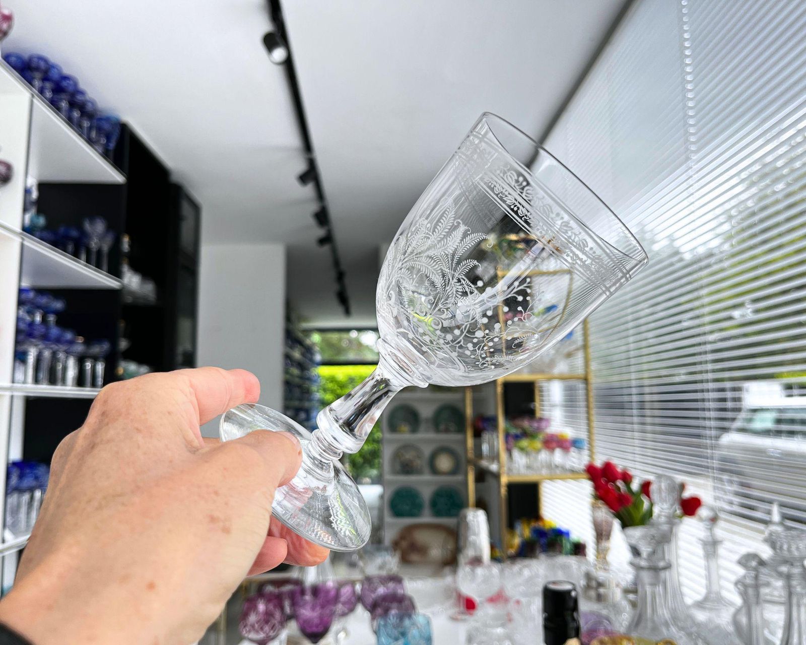 Baccarat | Waterglazen | Gegraveerde Wijnglazen | Fougeres 1900 photo furniture