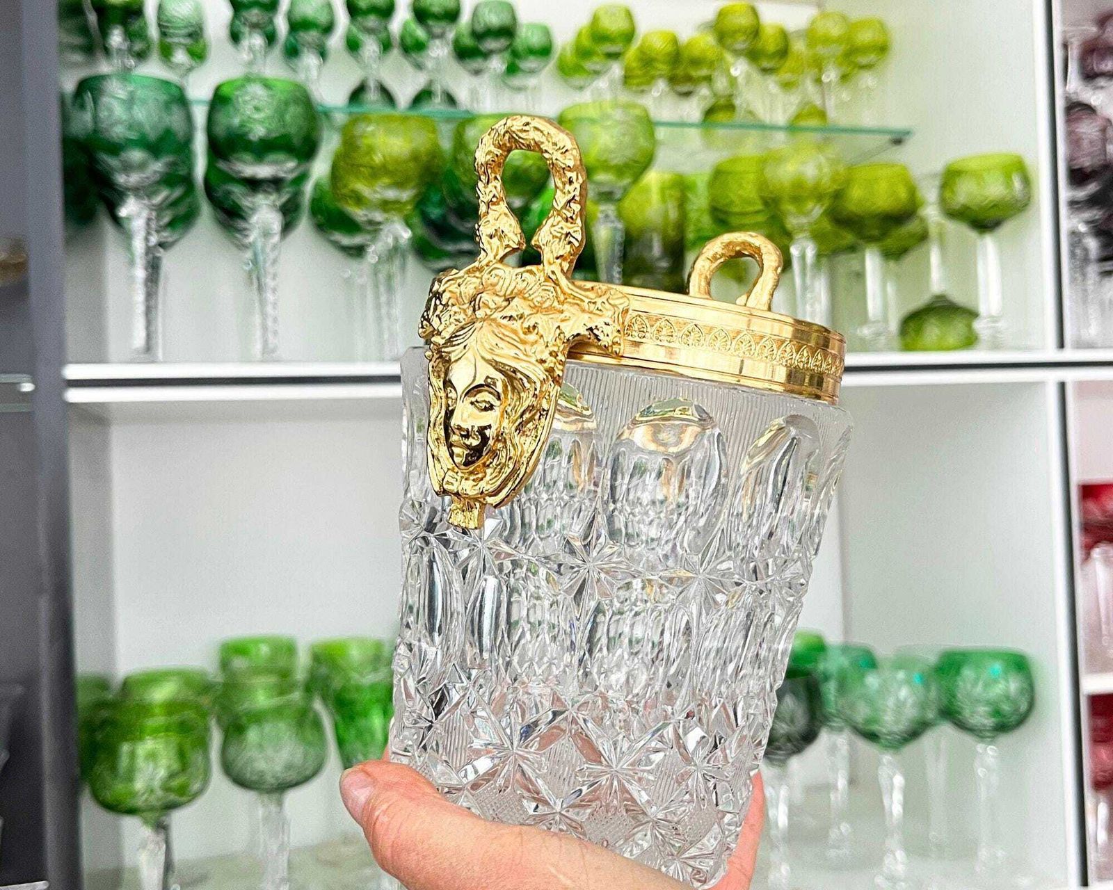 Seau à glace de style Baccarat | Art de la table de style Medusa Versace photo for sale