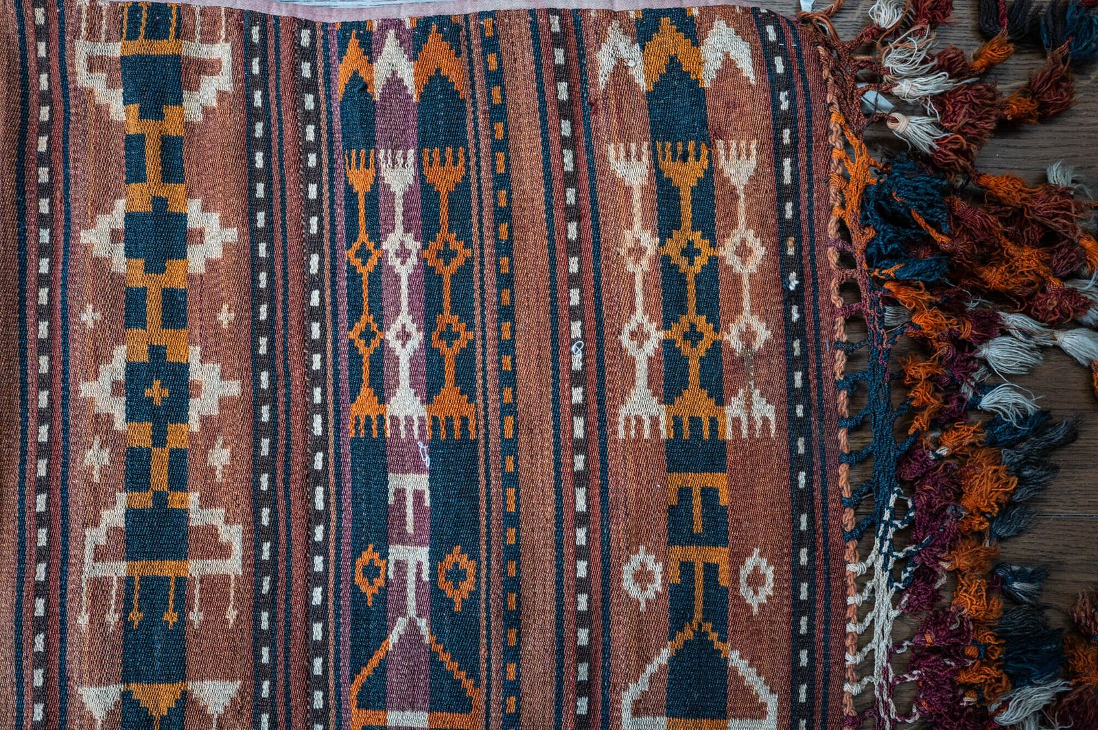 Vintage Handwoven Kilim Rug – Geometric Tribal Stripe Design photo vintage