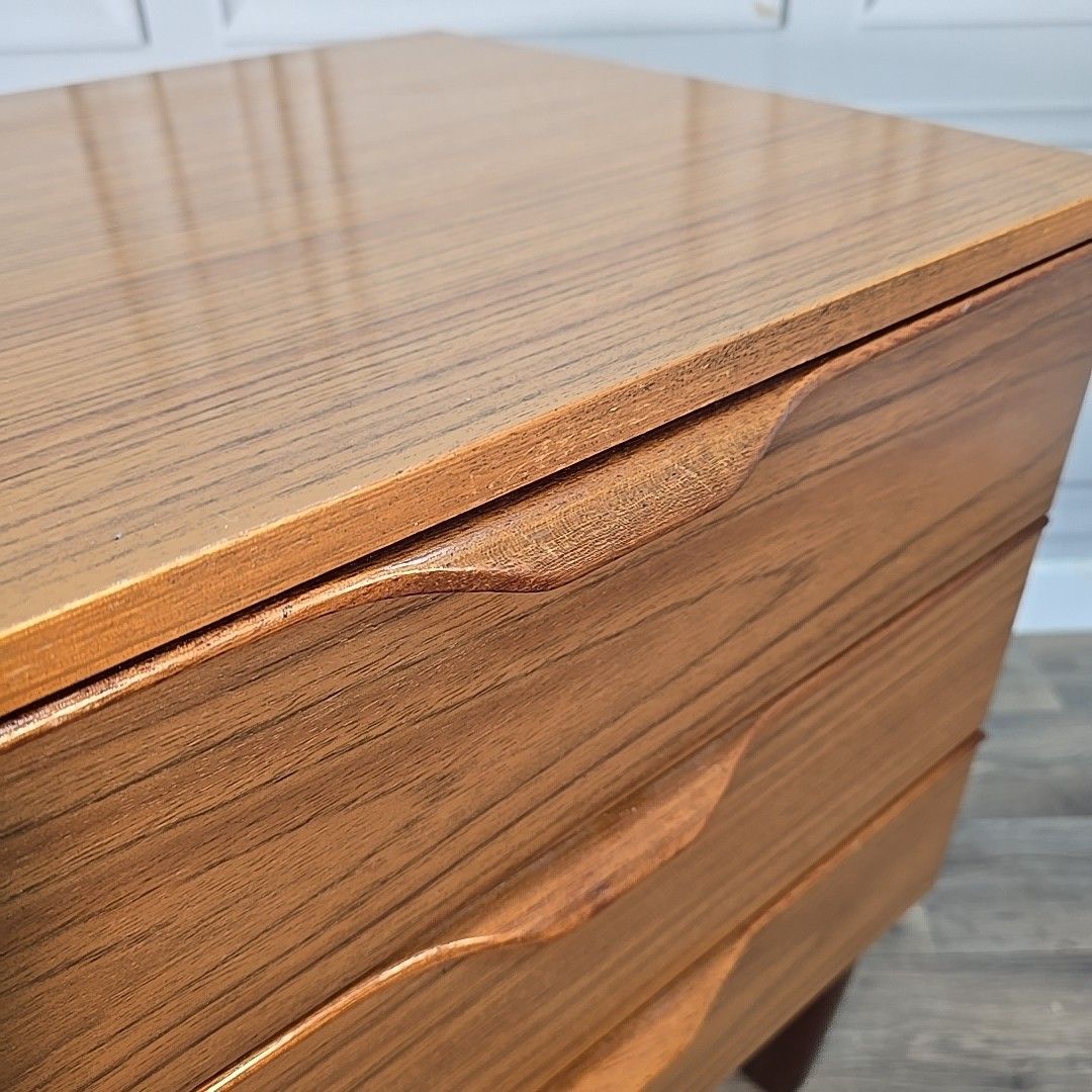 Vintage Chest Of Drawers Bedside Sleigh Frame Retro Mid Century Europa Furniture photo vinterior