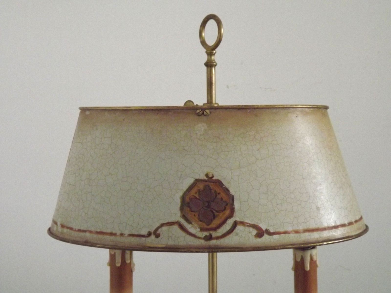 photo vinterior Franse Empire Messing Boulotte Tafellamp met 2 Lichtpunten en Handgeschilderd Bloemendecor