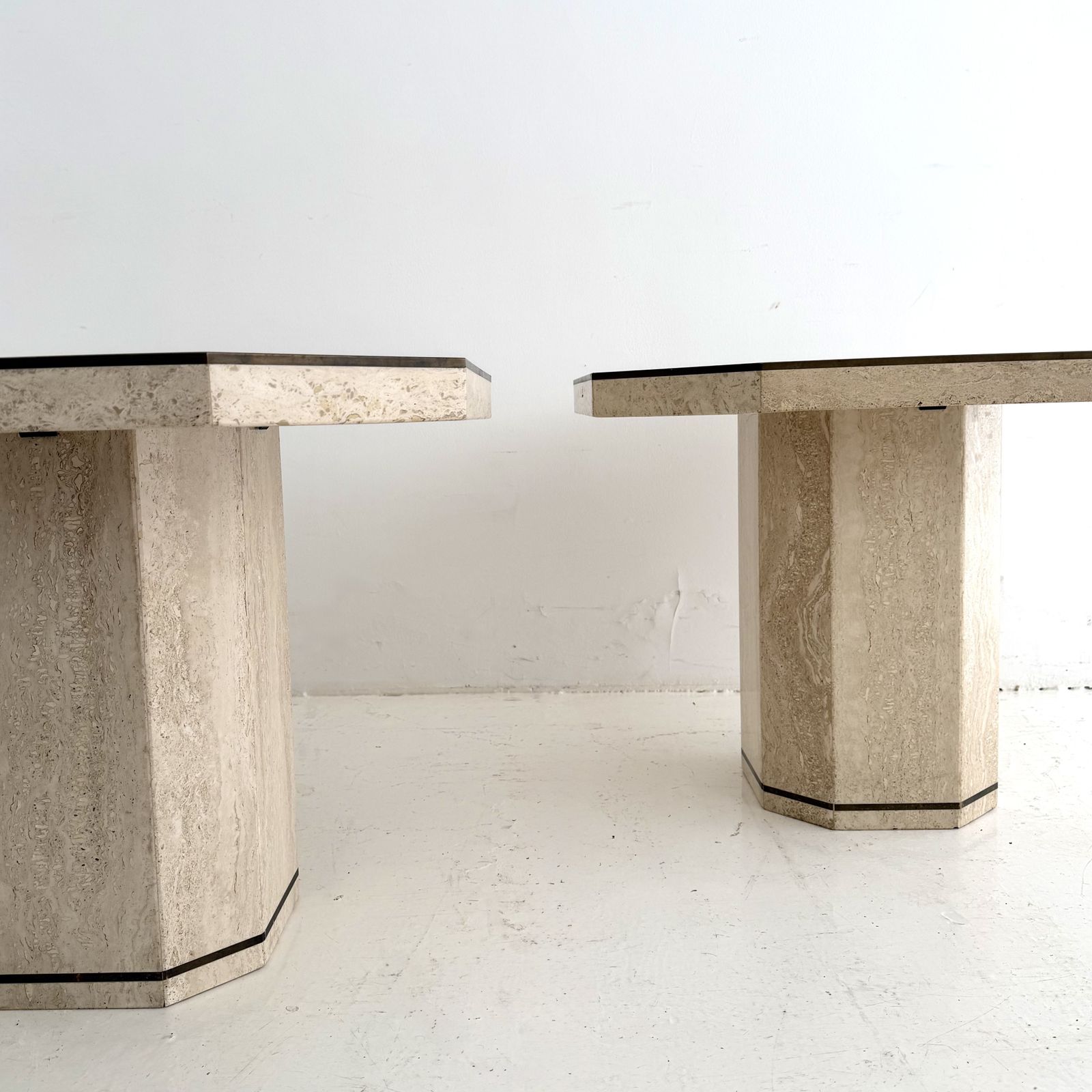 A Pair Of 1970s Brass & Travertine Willy Rizzo Side Tables photo buy