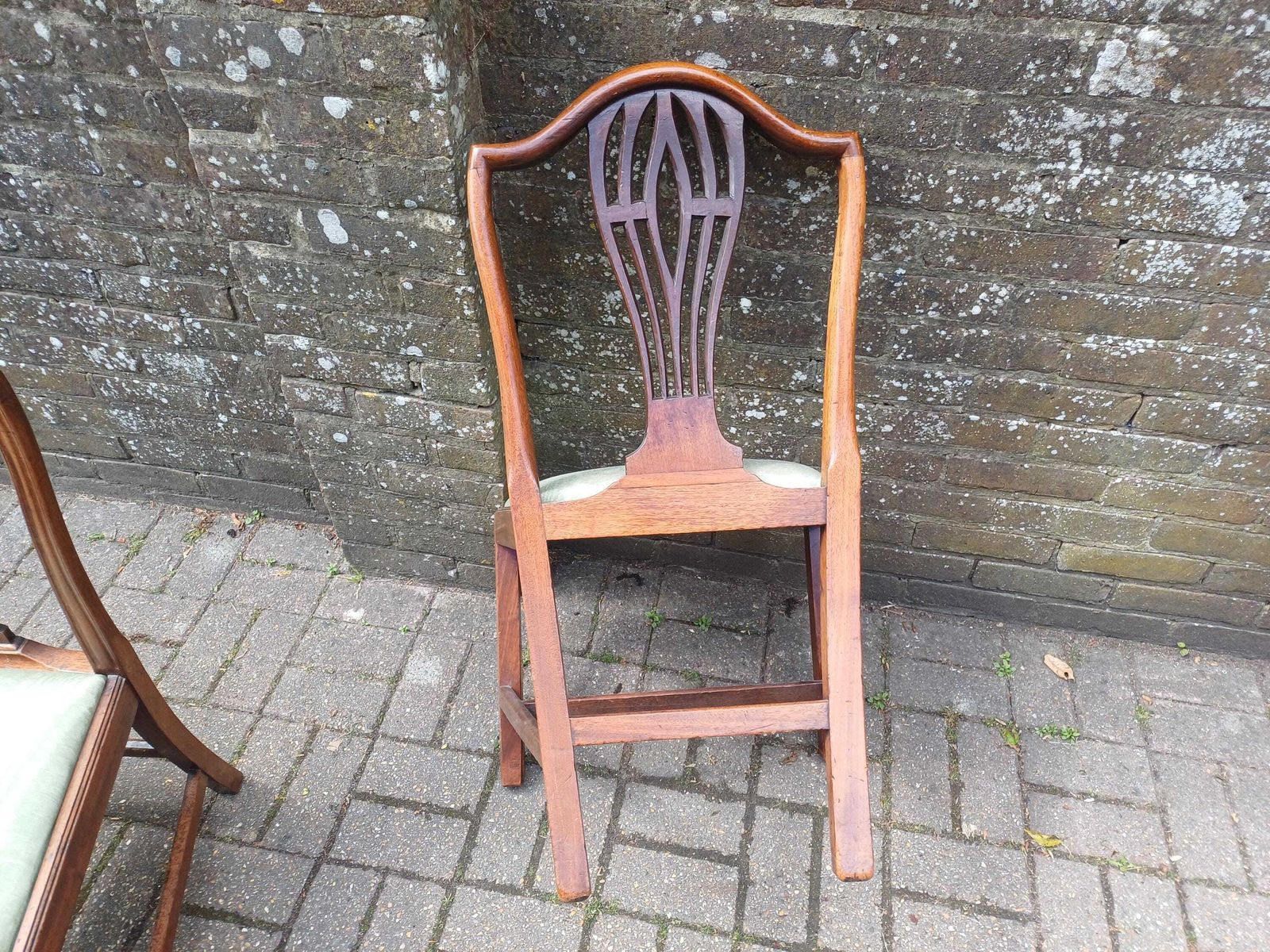 595.0 Set Of 6 Vintage Repro Mahogany Dining Chairs Carver Chair Chippendale Style Chairs Green Upholstery Vintage Dining Set photo